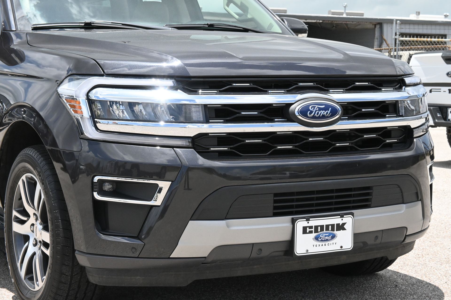 2024 Ford Expedition Limited Gray at AutoSavvy Houston Southwest