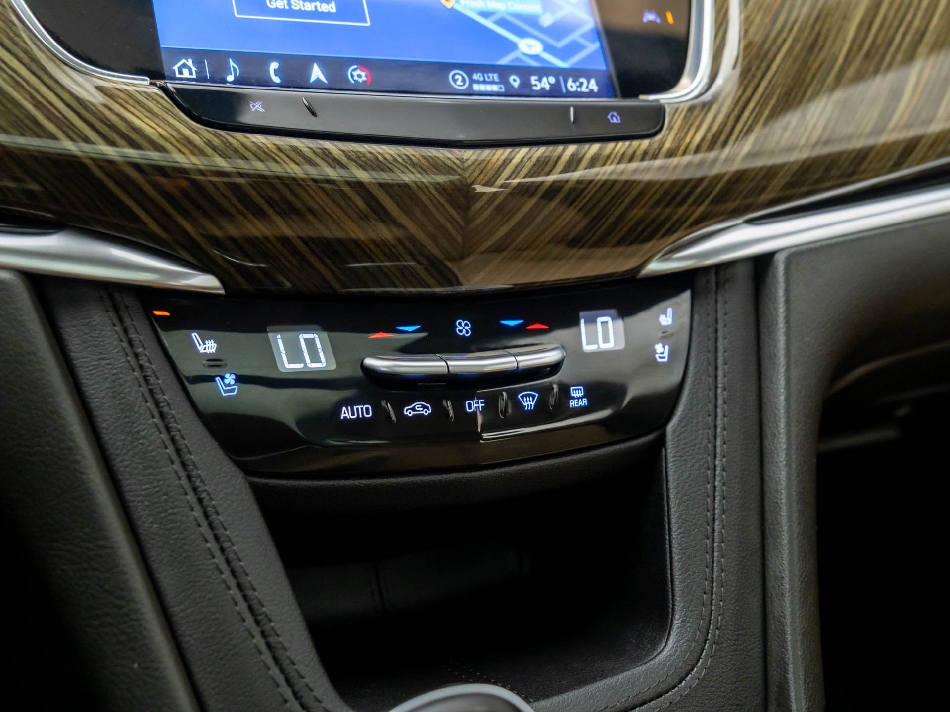 2023 Cadillac XT6 Sport photo