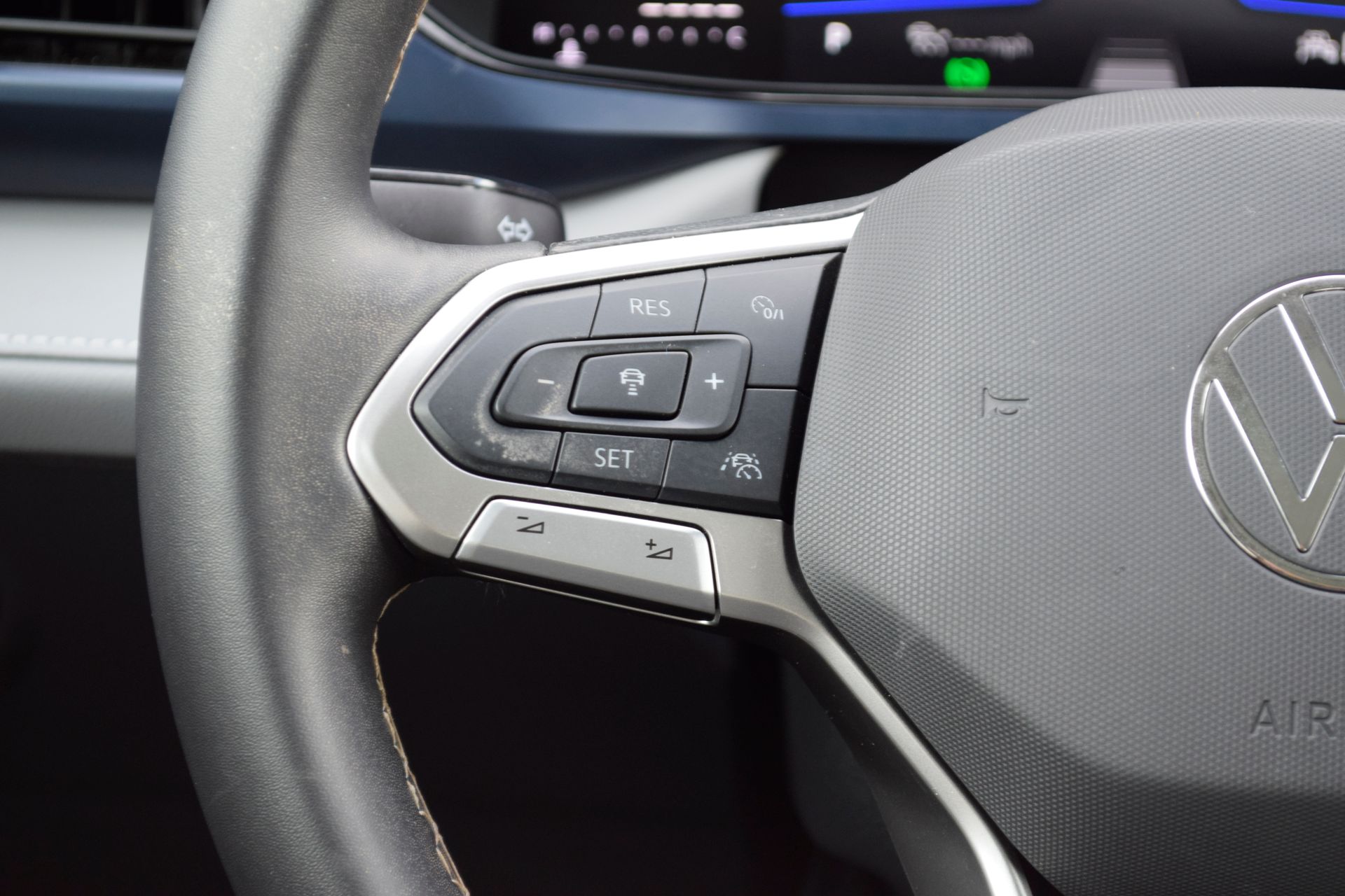 2024 Volkswagen Taos 1.5T SE White at Texan Dodge Chrysler Jeep Ram
