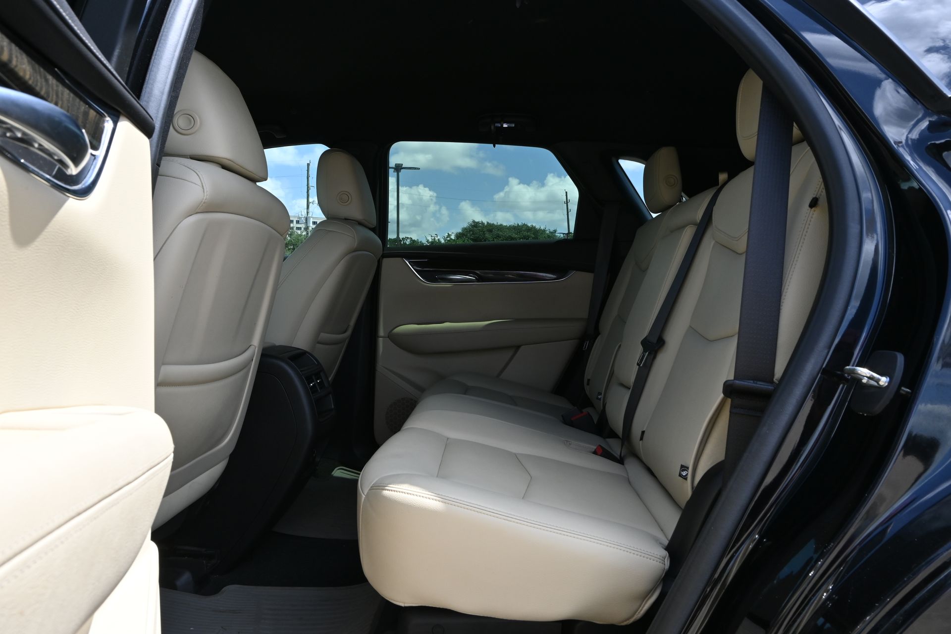 2019 Cadillac XT5 Base Black at DeMontrond Ford