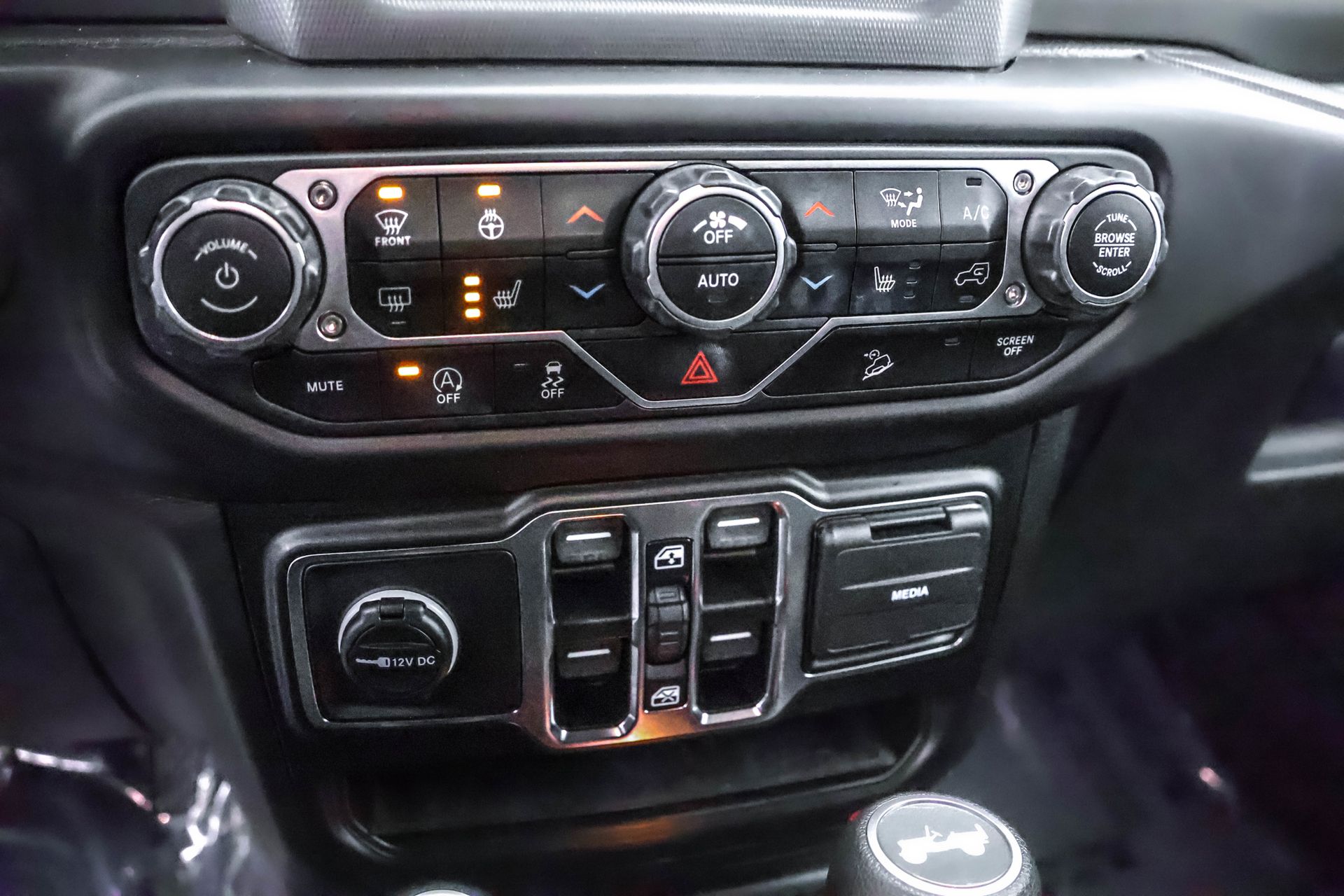 2021 JEEP WRANGLER - Image 27