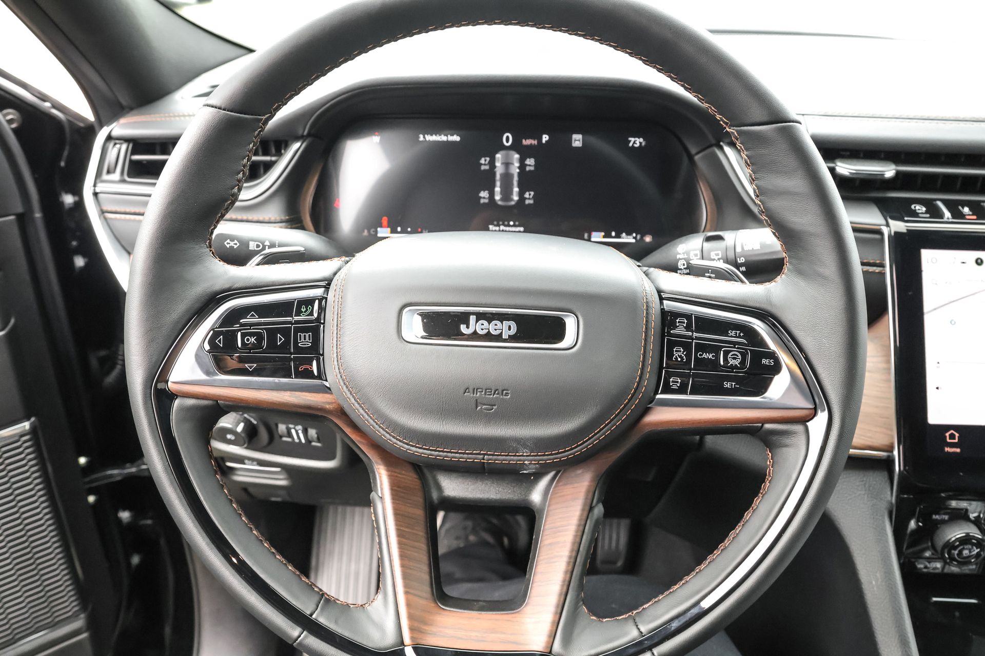 2025 JEEP GRAND CHEROKEE - Image 25