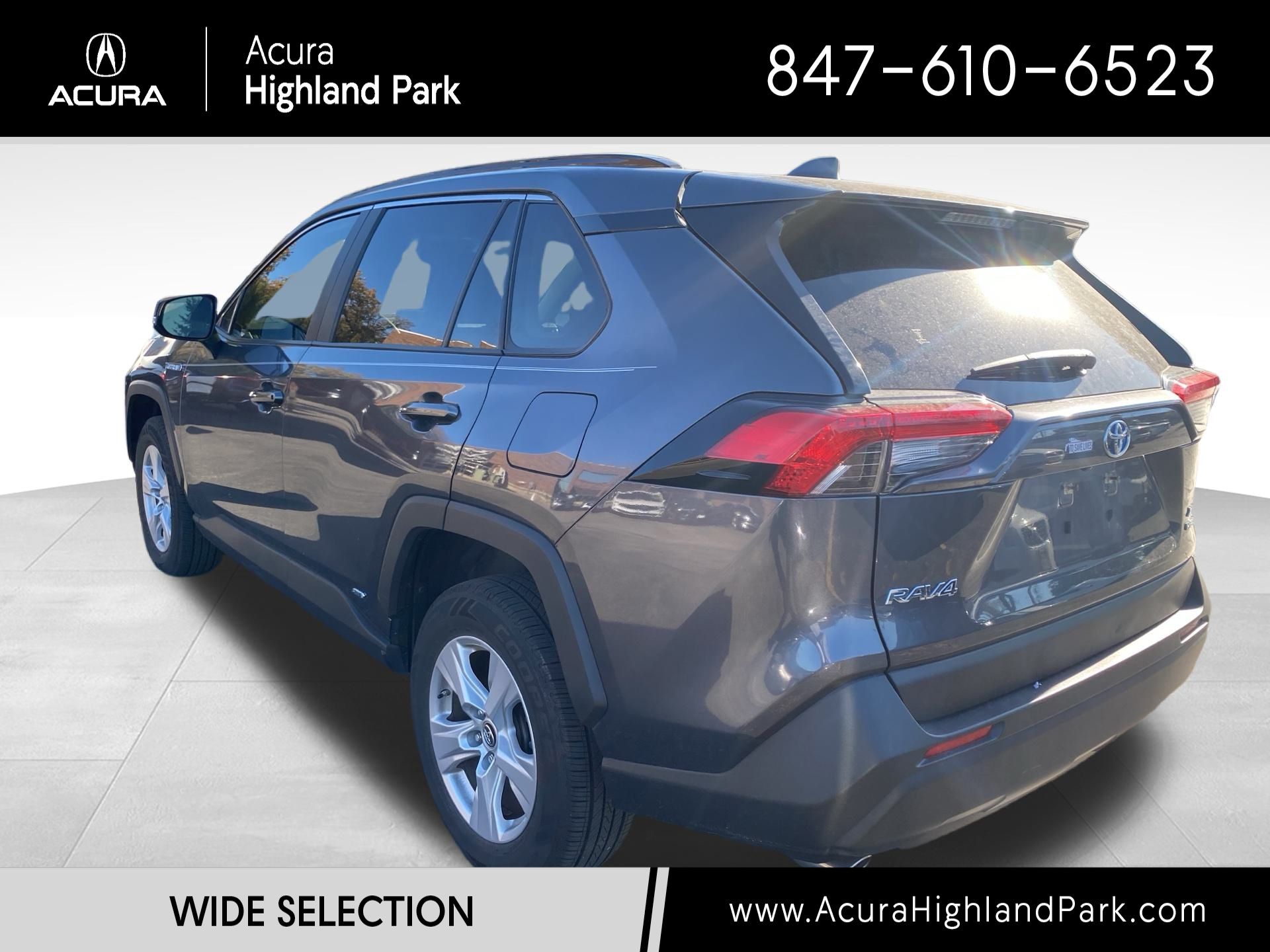 2019 Toyota RAV4 Hybrid XLE 4