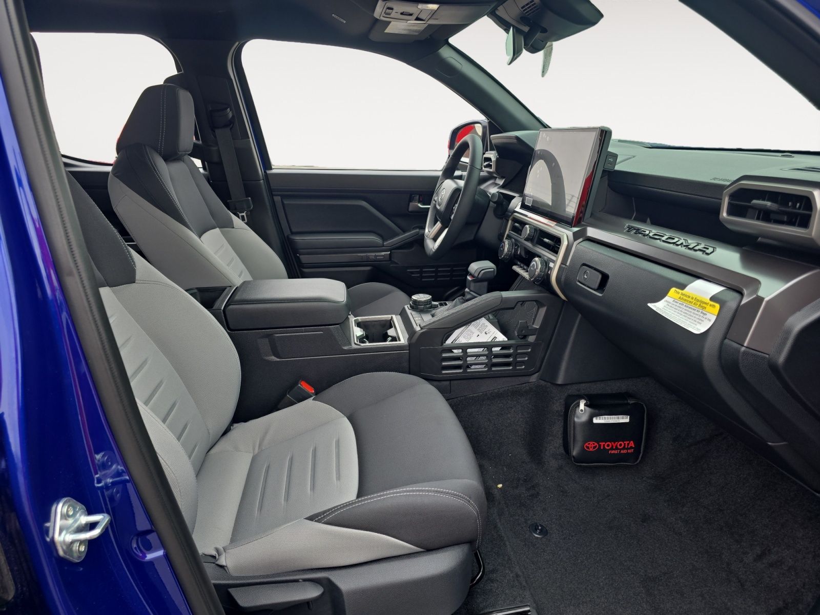 2025 Toyota Tacoma TRD Off Road - Photo 15