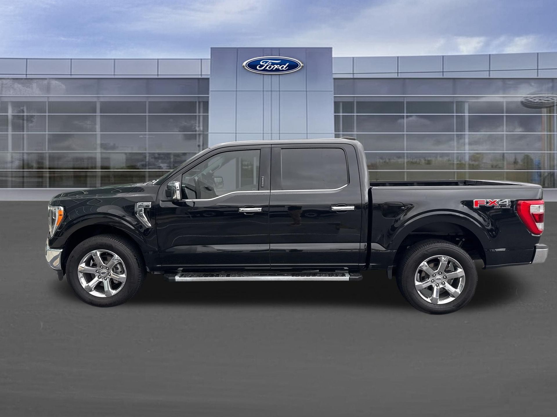 2022 Ford F-150 Lariat Black at Walterboro Ford