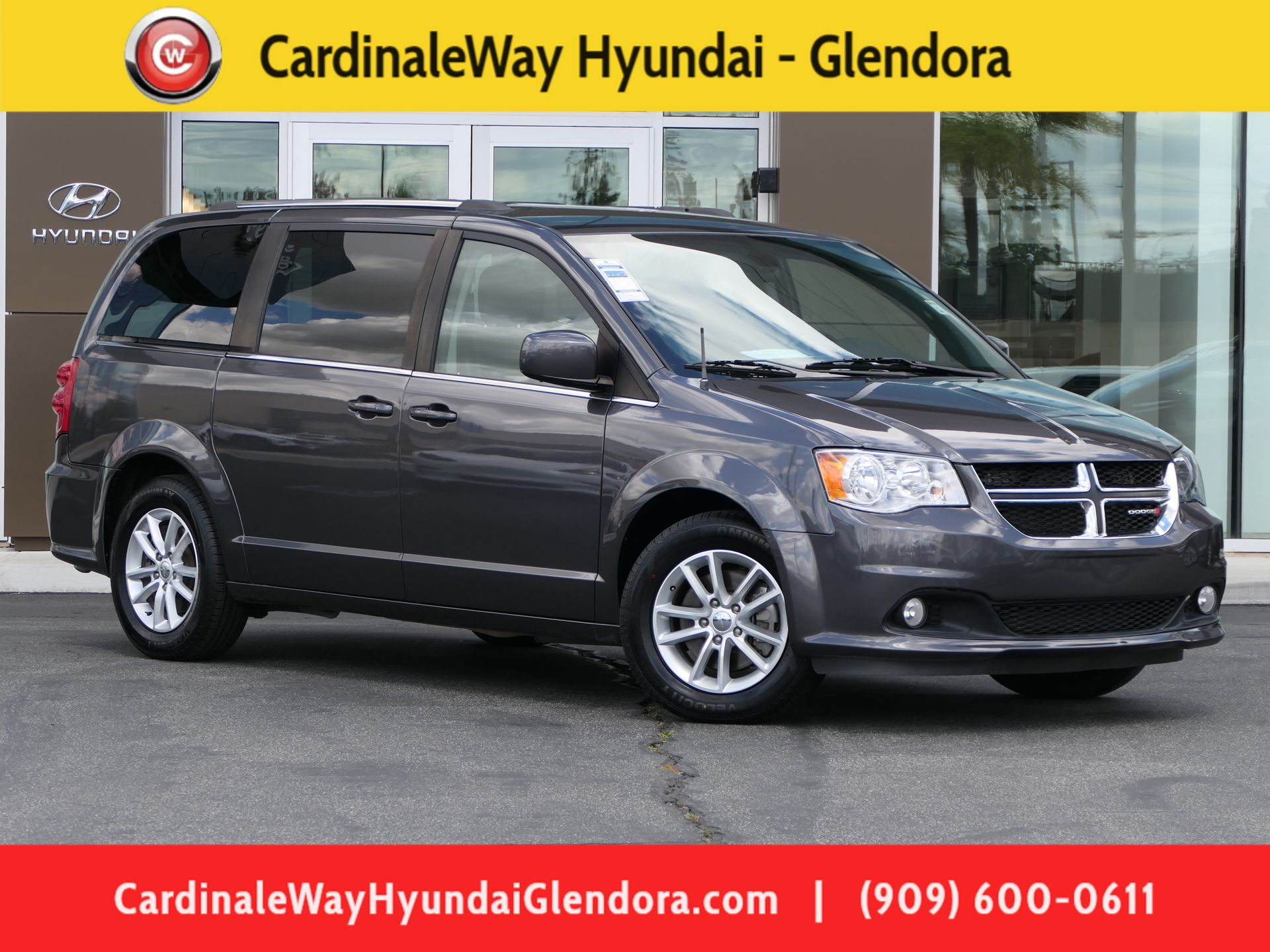 Gray (Granite Crystal Metallic Clearcoat) 2020 Dodge Grand Caravan SXT FWD Minivan Front-Wheel Drive 6-Speed Automatic