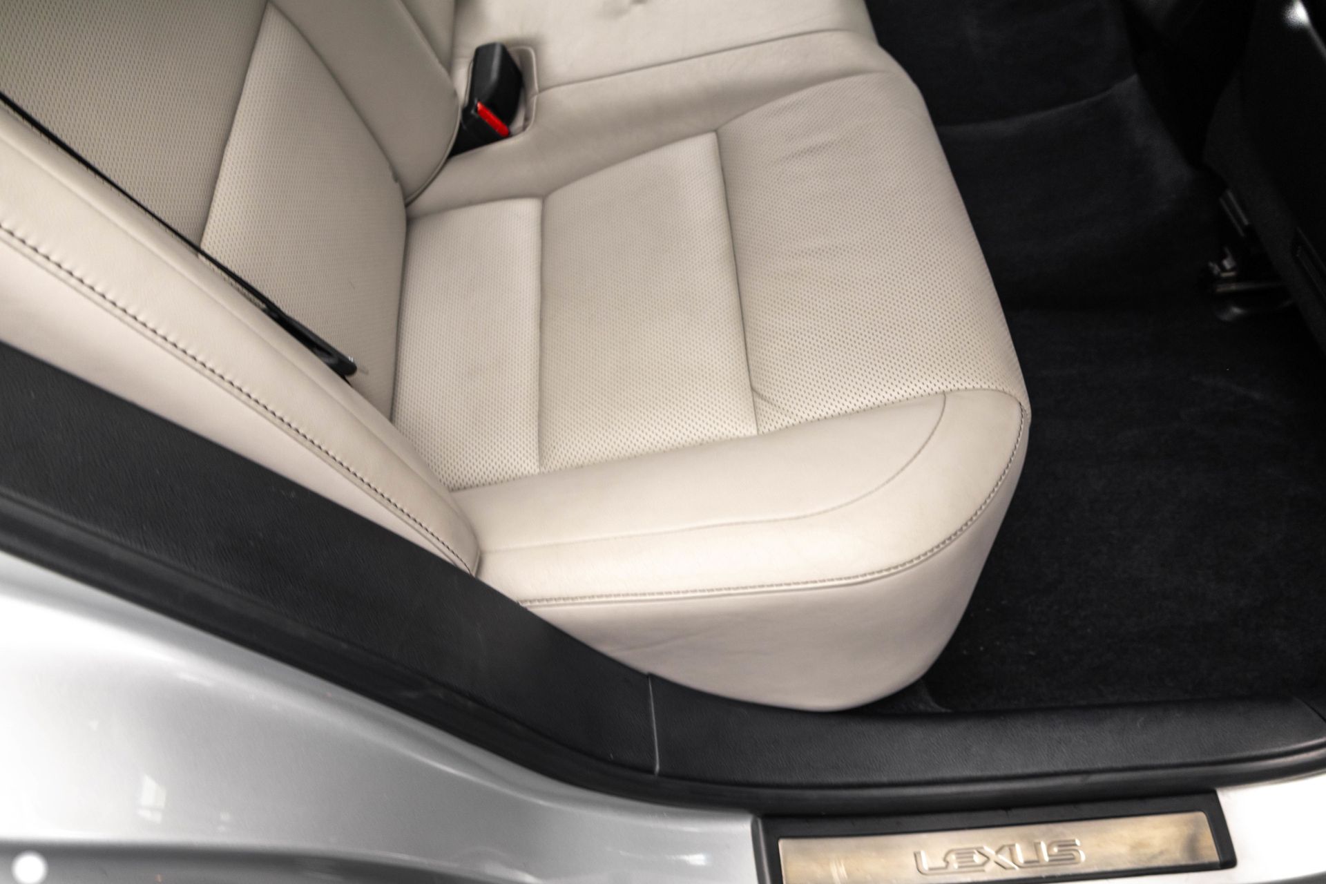 2014 LEXUS ES - Image 34