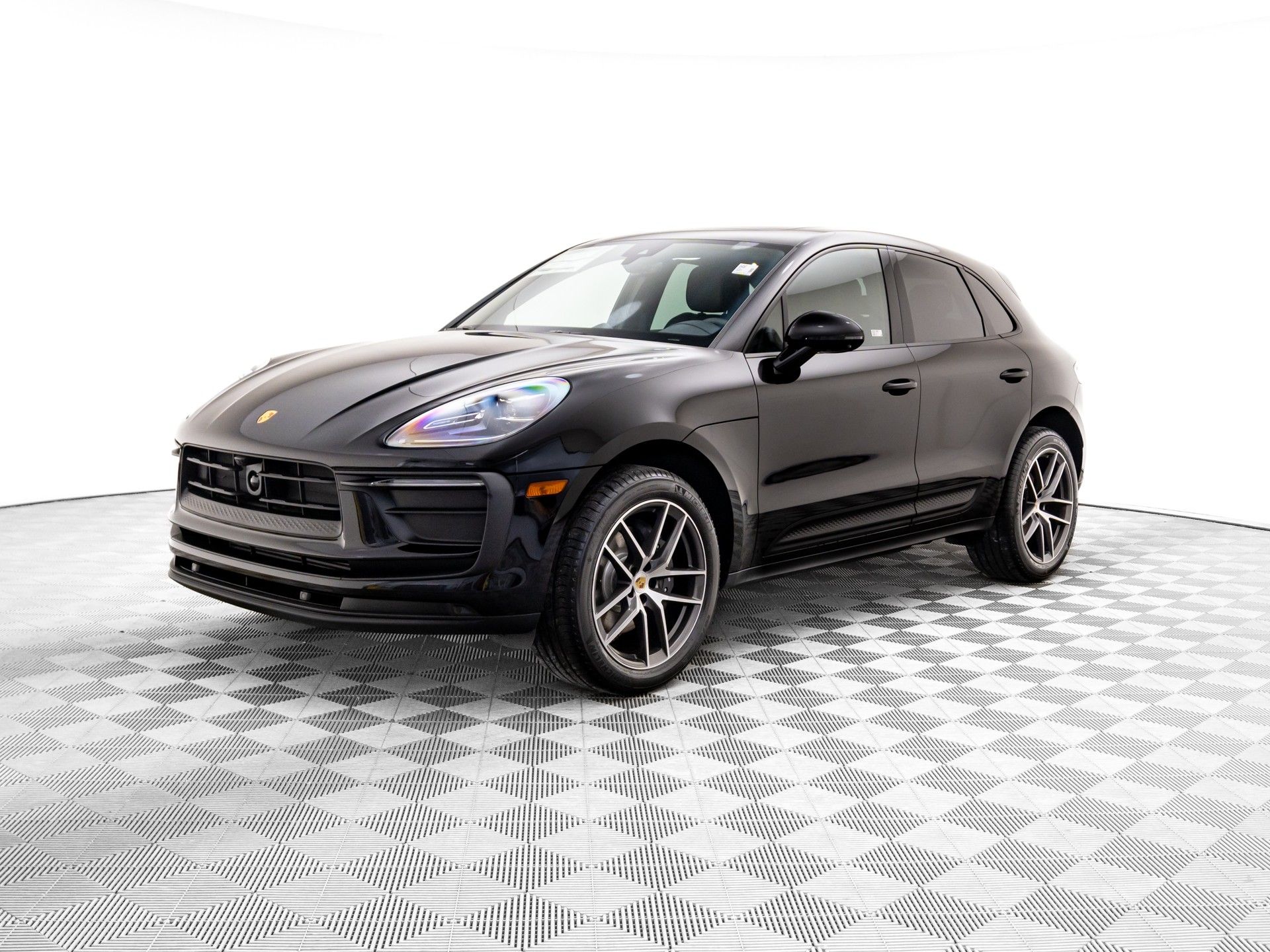 Black 2026 Porsche Macan SUV / Crossover  7-Speed Automatic
