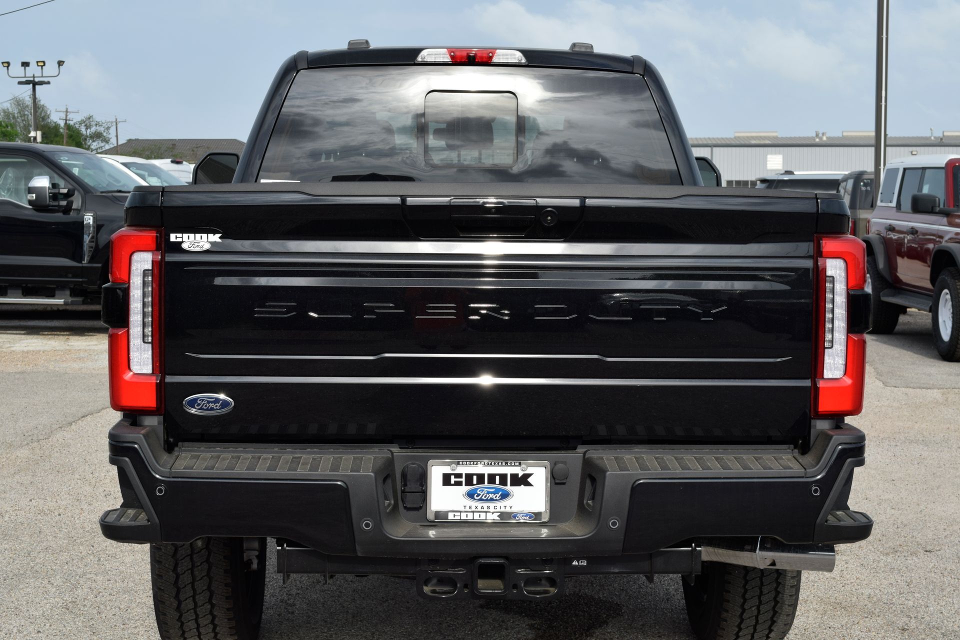 View vehicle photo 5