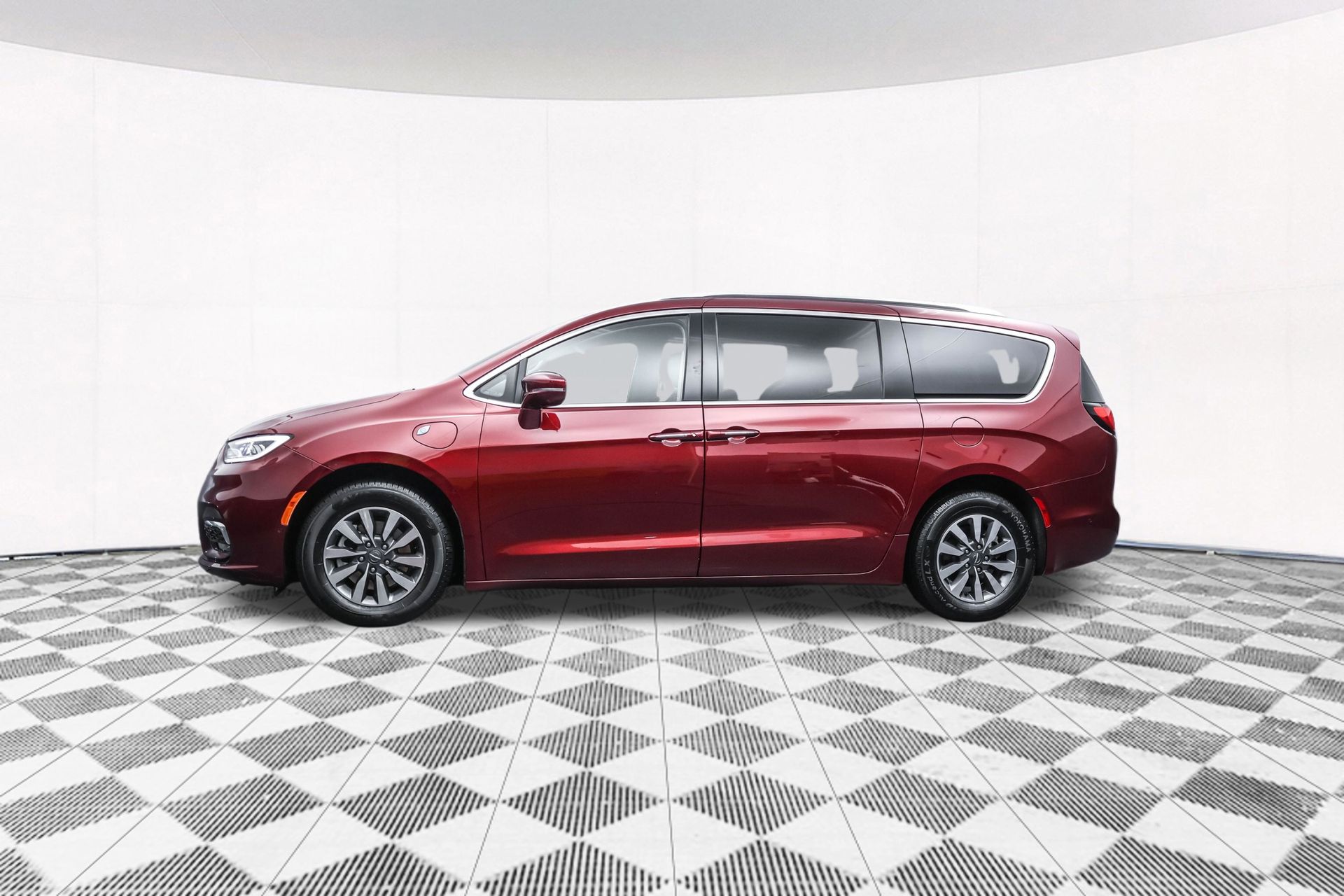 2021 CHRYSLER PACIFICA - Image 33