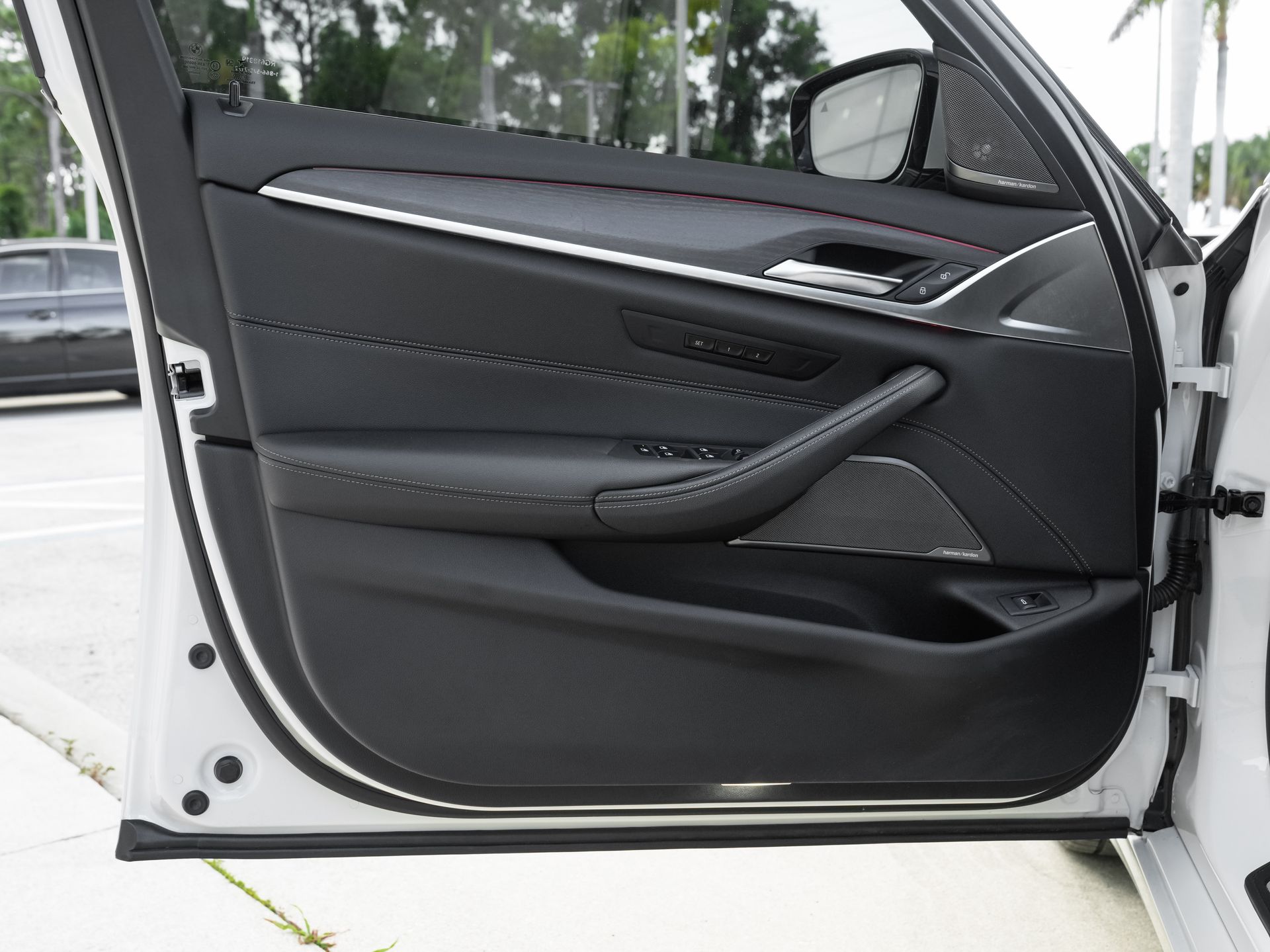 2023 BMW 5 Series 540i - Photo 31