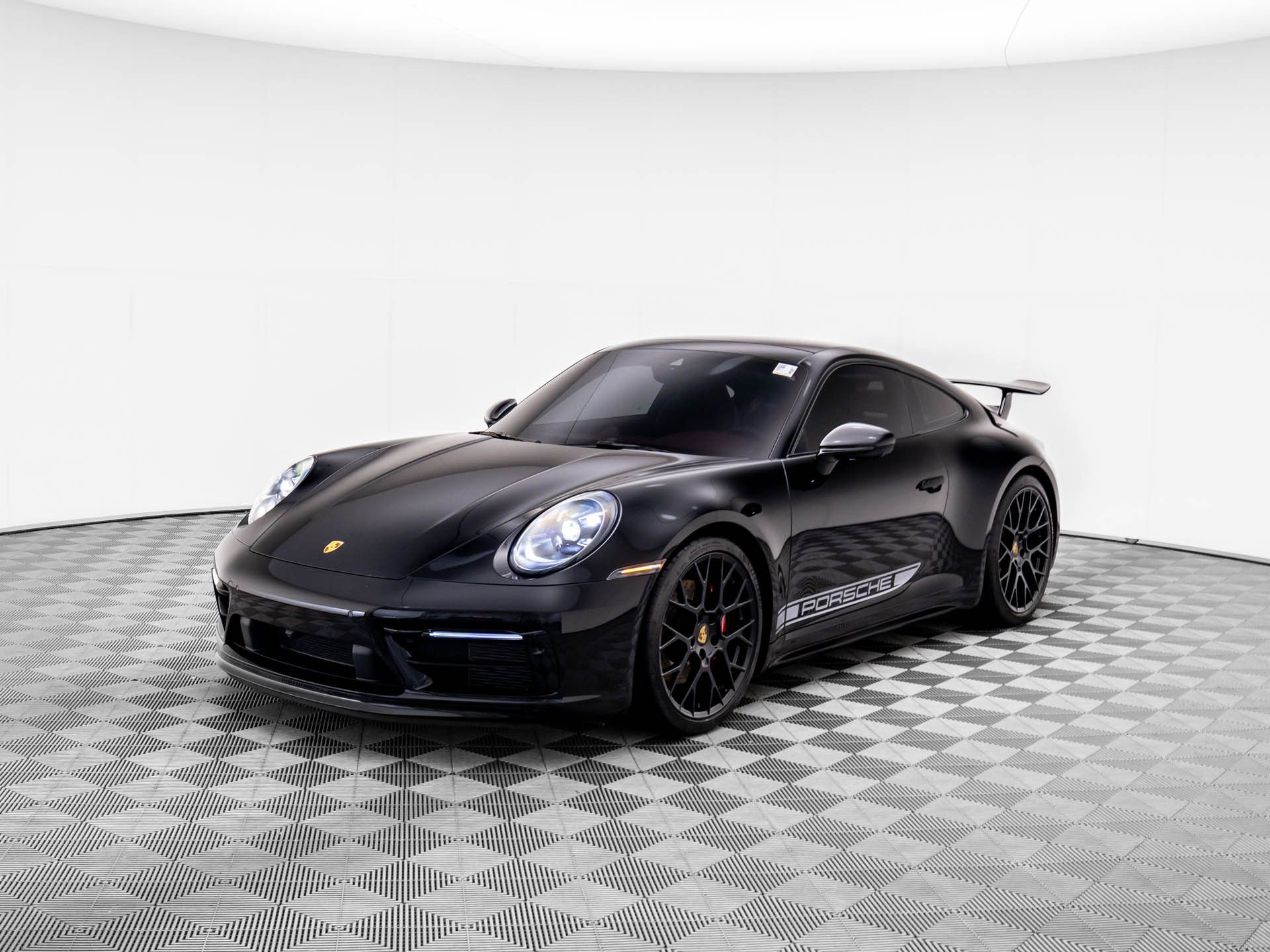 2024 Porsche 911 Carrera S photo