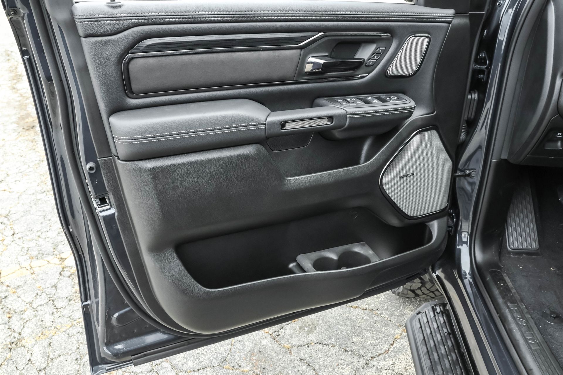 2026 RAM 1500 - Image 40