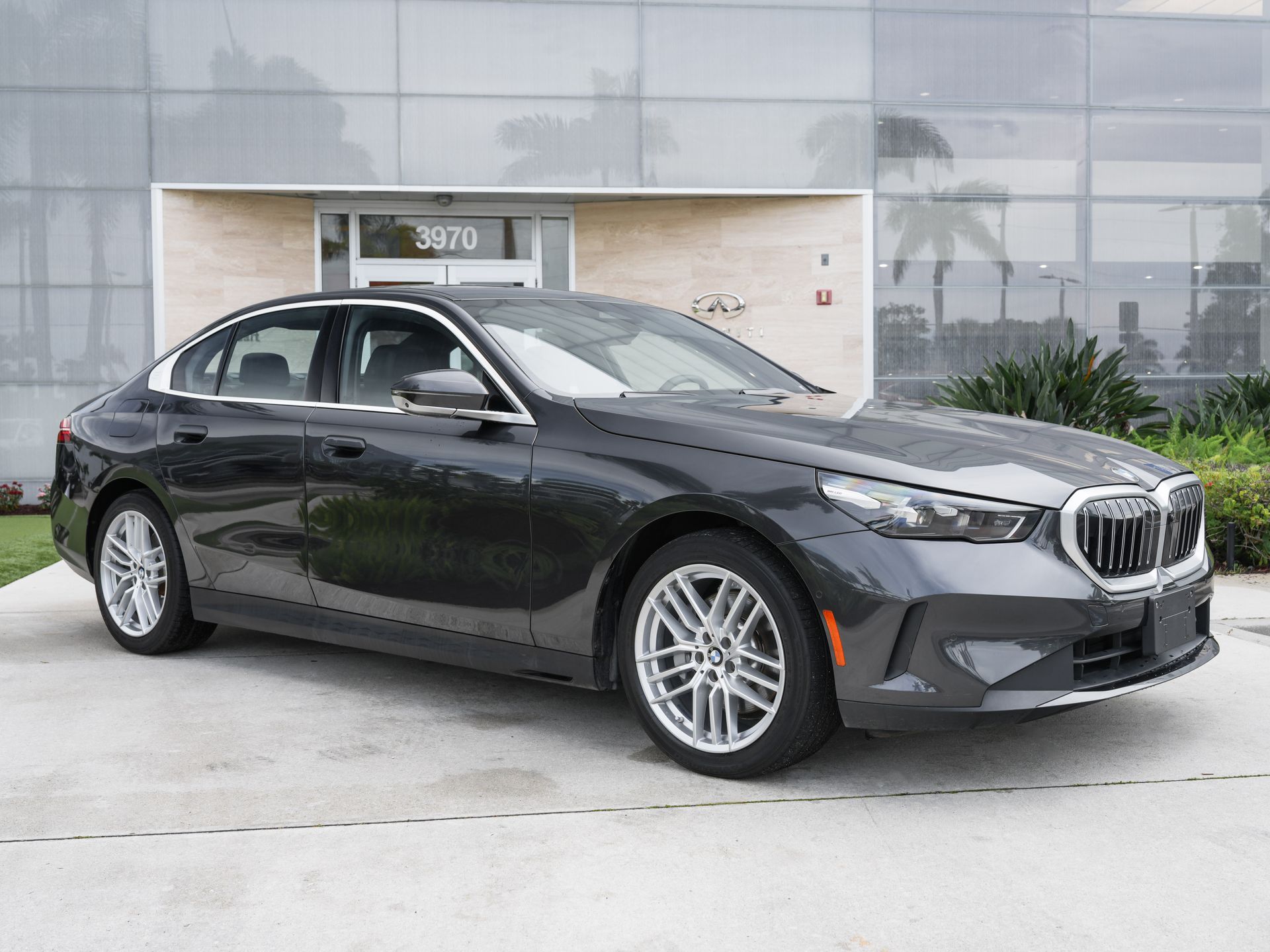 used 2024 BMW 5-Series car, priced at $36,000