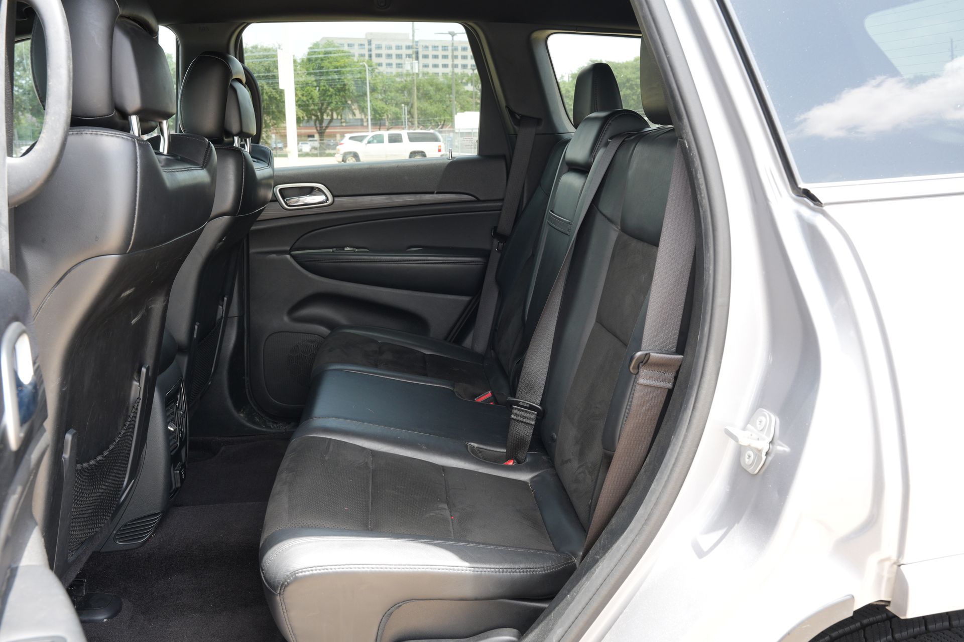 2019 Jeep Grand Cherokee Altitude Silver at AutoSavvy Houston Southwest