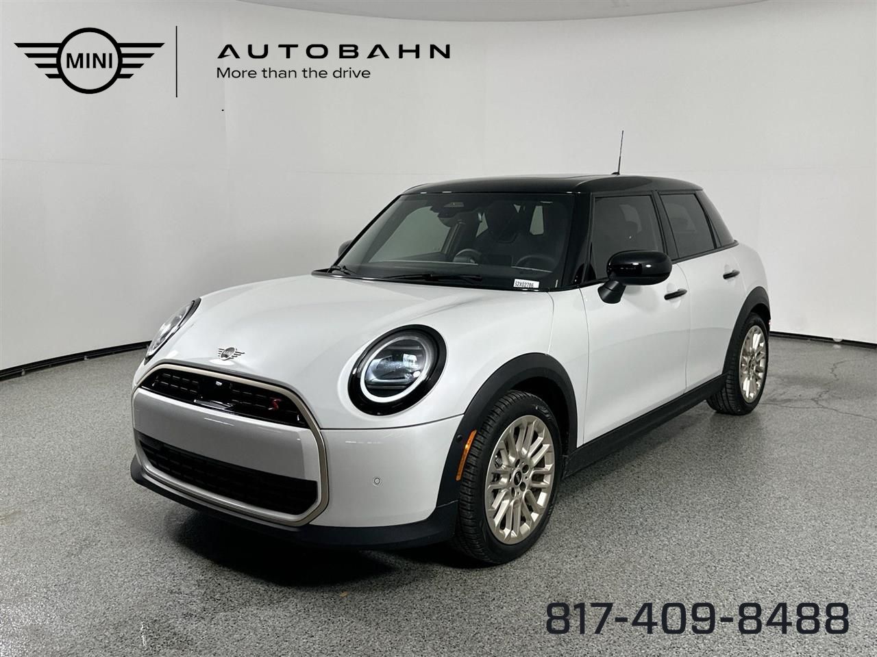 Nanuq White Metallic 2025 MINI Cooper S 4-Door Hatchback FWD Hatchback Front-Wheel Drive 7-Speed Automatic