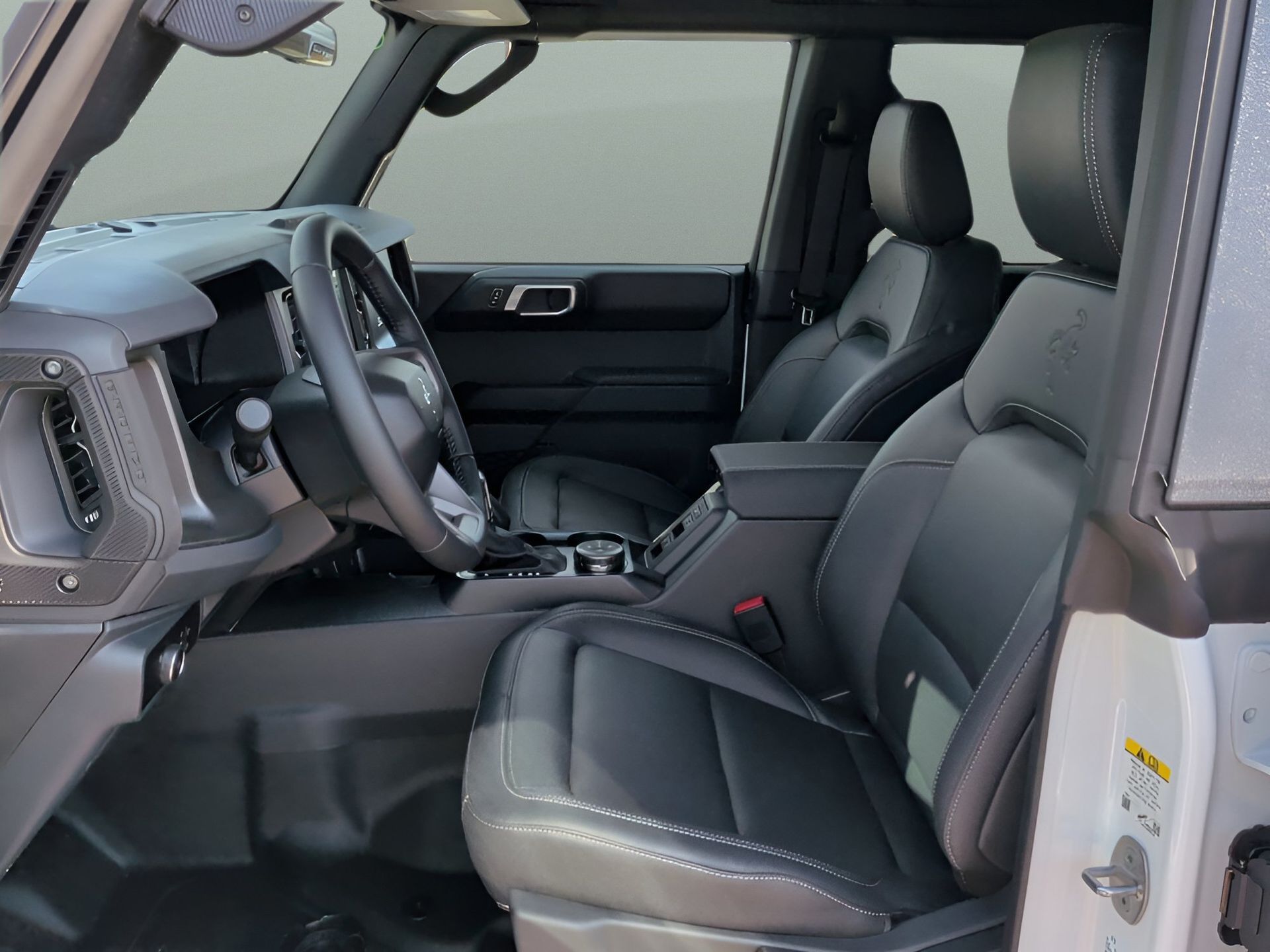 2026 Ford Bronco Badlands - 8