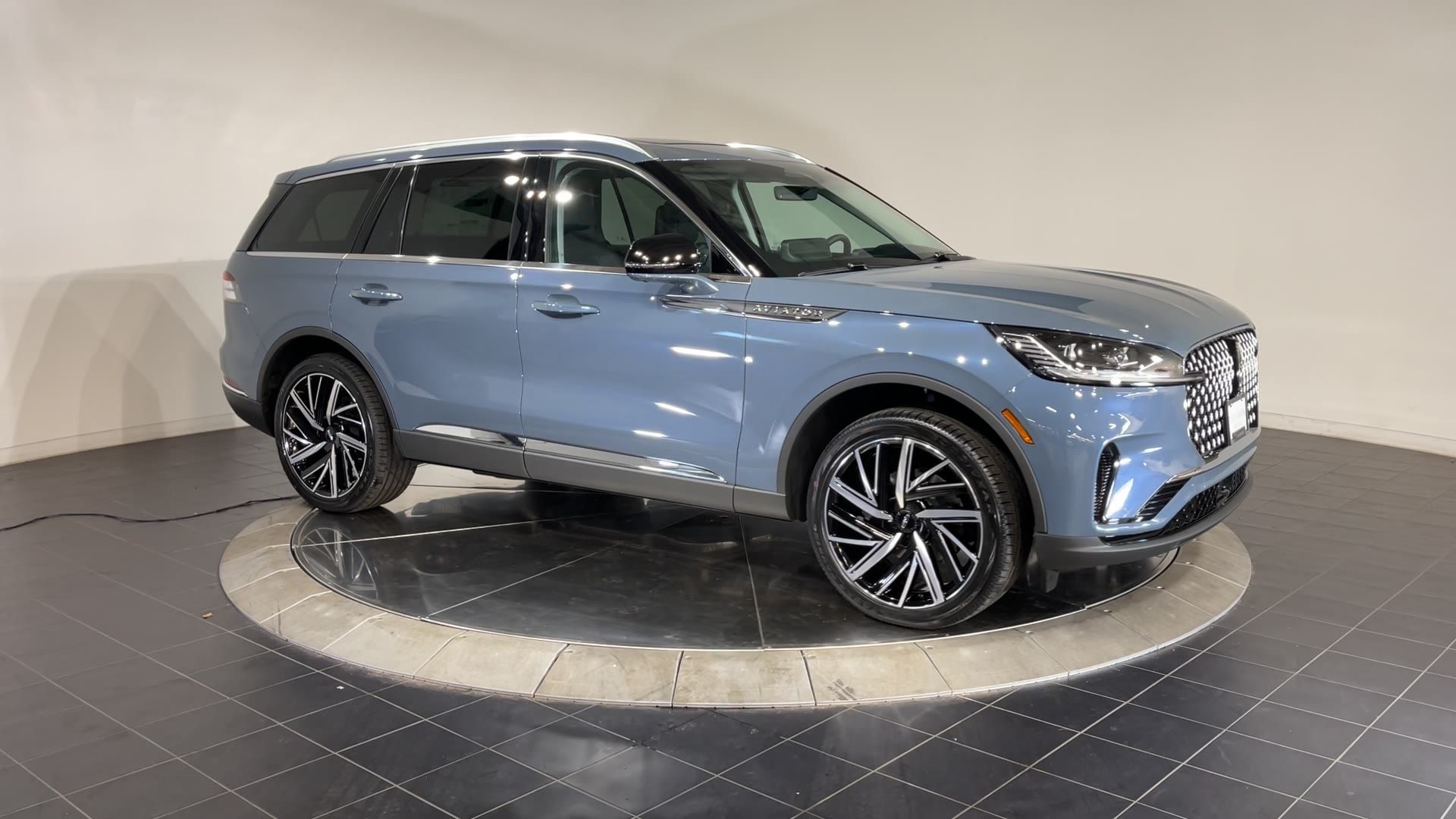 2025 Lincoln Aviator Reserve photo 6