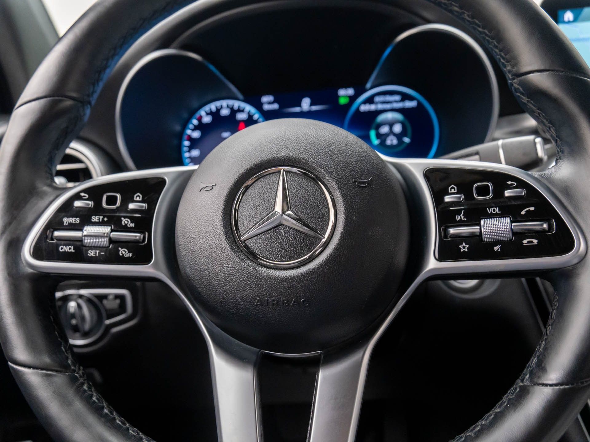 2022 Mercedes-Benz GLC GLC 300 photo