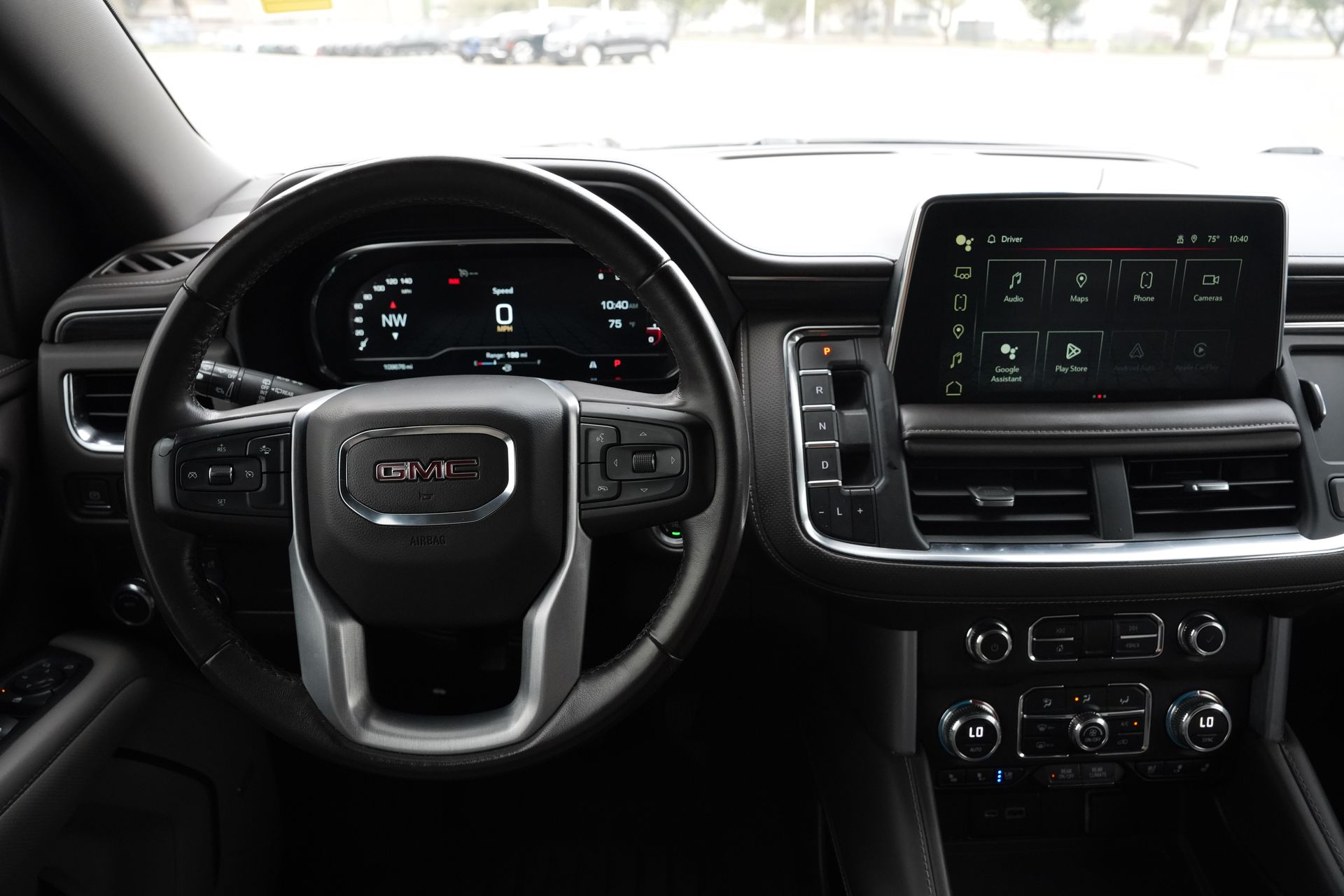 2023 GMC Yukon SLT - 8