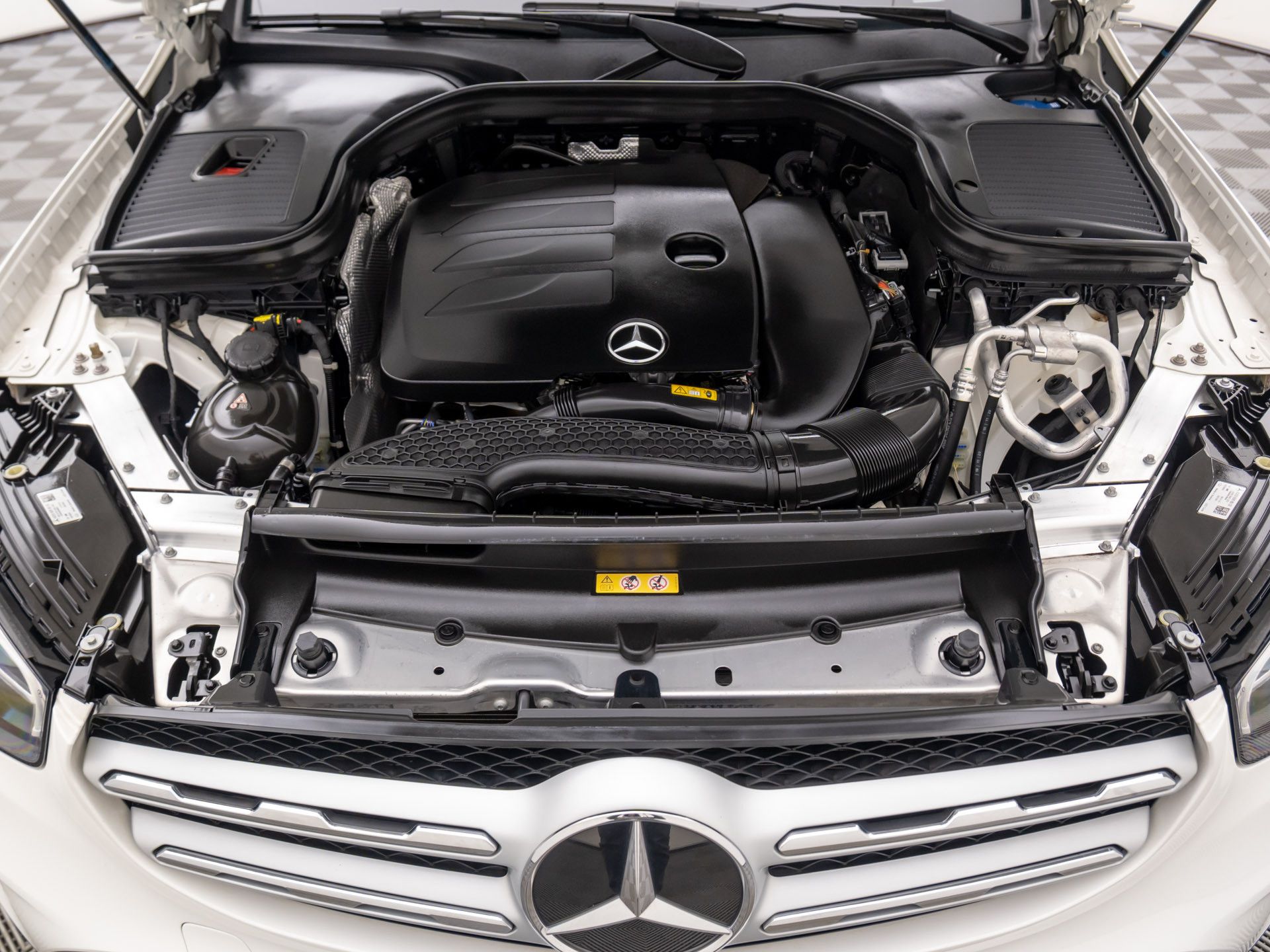 2021 Mercedes-Benz GLC GLC 300 photo