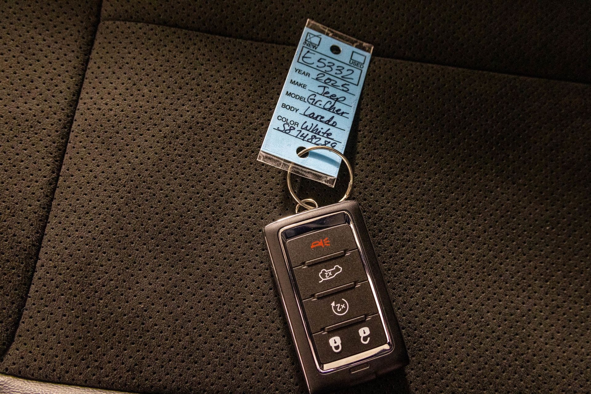 2025 JEEP GRAND CHEROKEE - Image 42