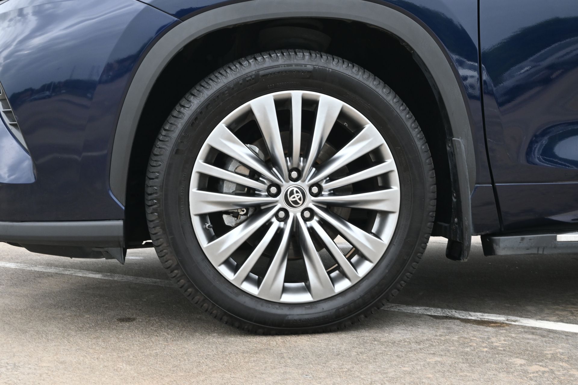 2022 Toyota Highlander Platinum  at Gullo Toyota