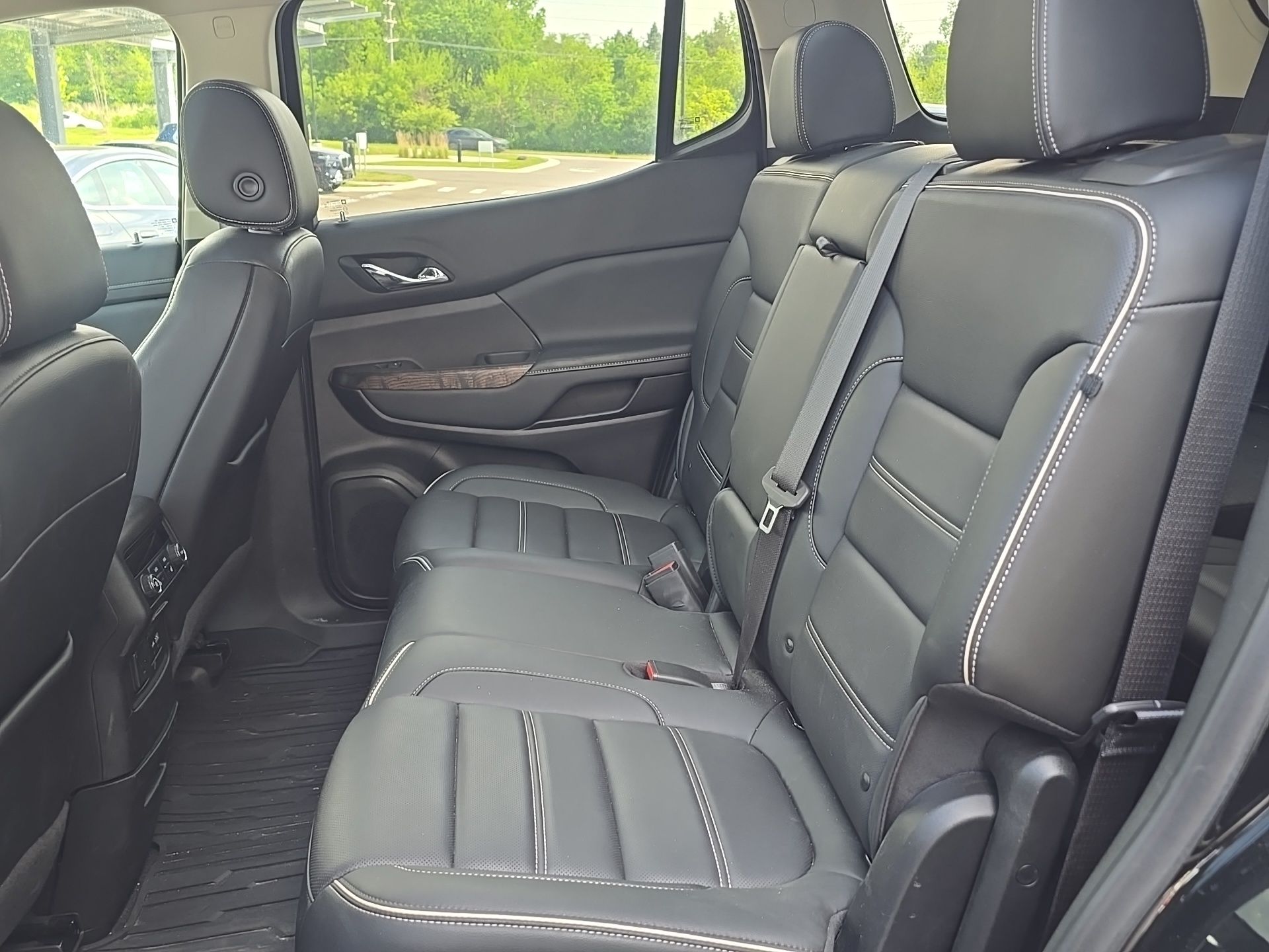 used 2021 GMC Acadia car, priced at $29,440
