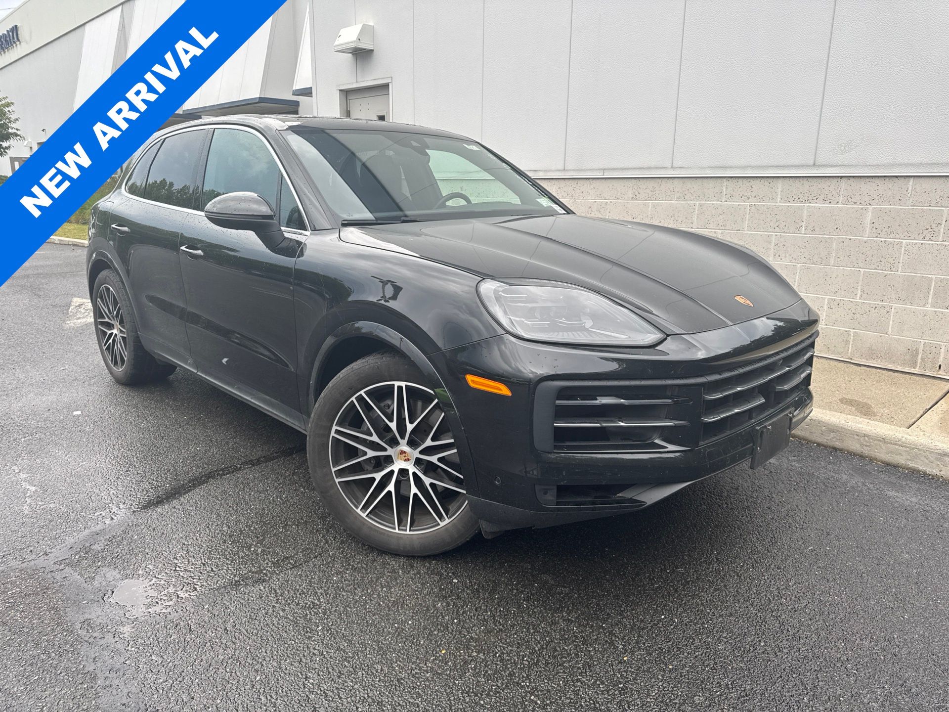 2025 Porsche Cayenne Base