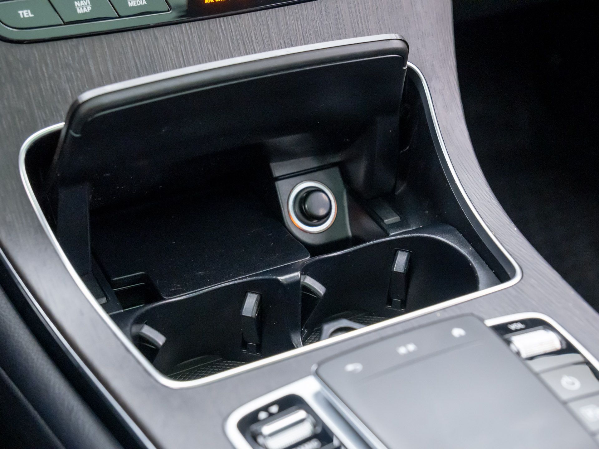 2021 Mercedes-Benz GLC GLC 300 photo