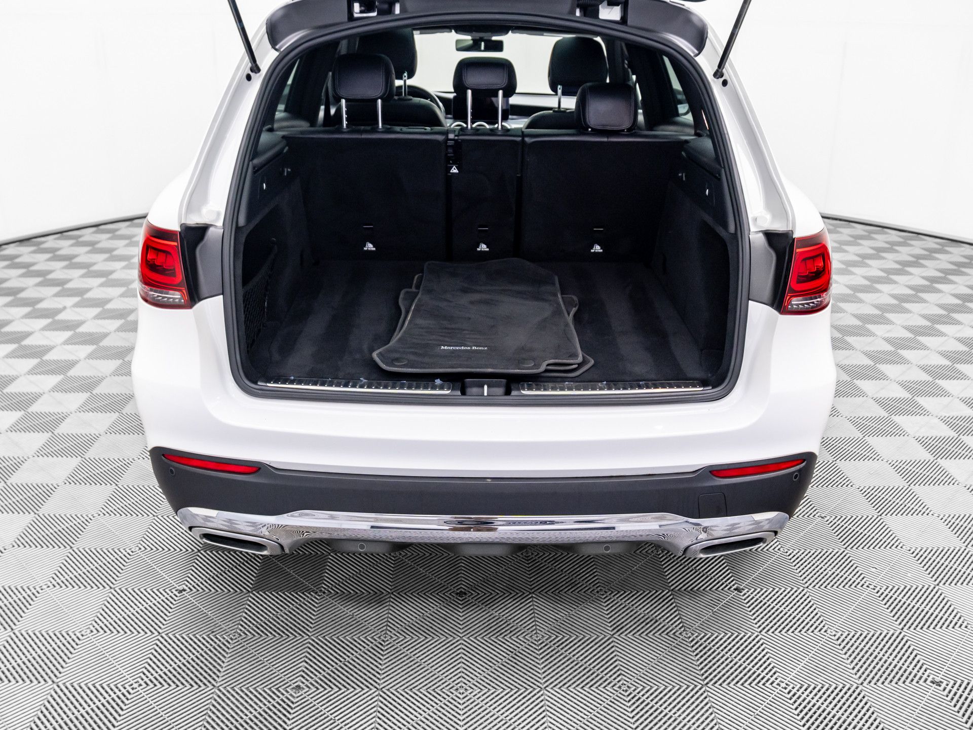 2021 Mercedes-Benz GLC GLC 300 photo