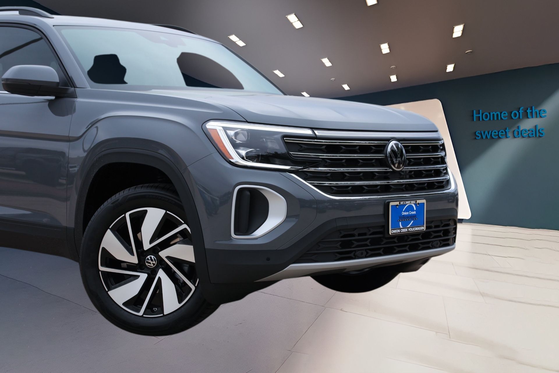 View vehicle photo 2