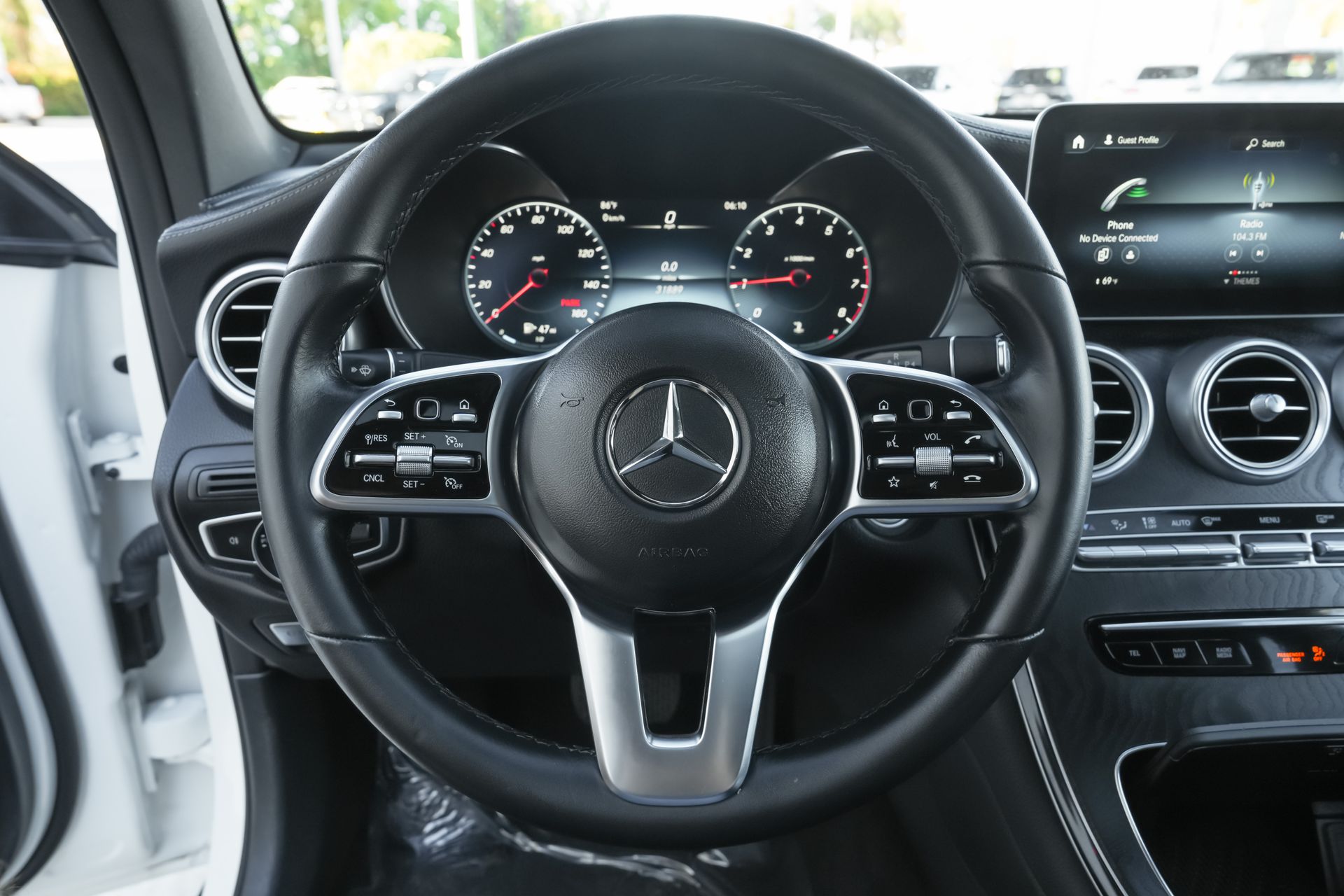 2023 Mercedes-Benz GLC Coupe GLC300 - Photo 10