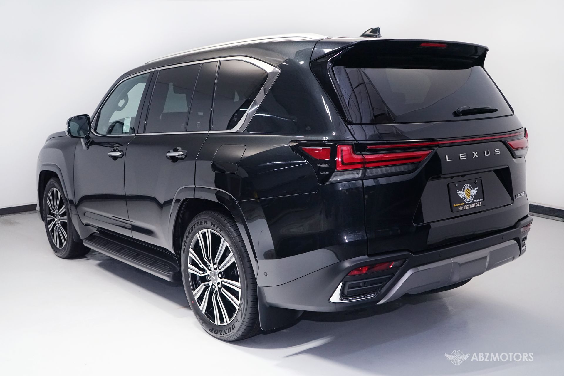 View vehicle photo 6
