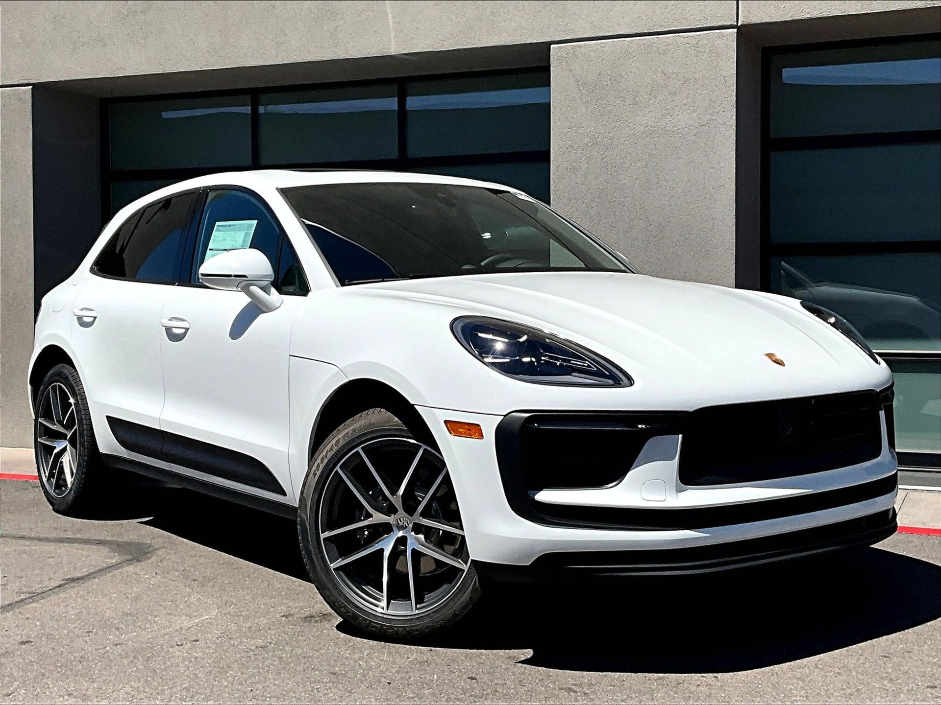 2025 Macan picture #8