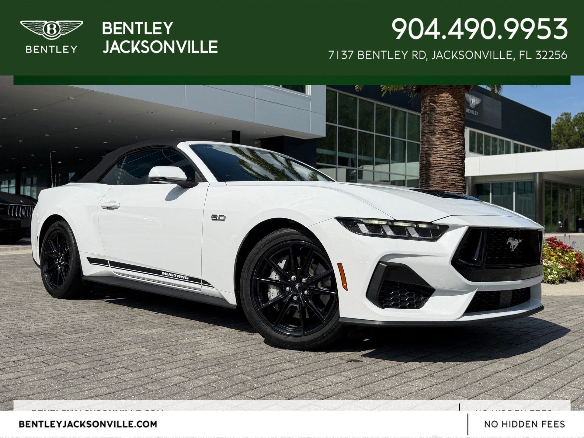 Oxford White 2025 Ford Mustang Convertible Rear-Wheel Drive Automatic