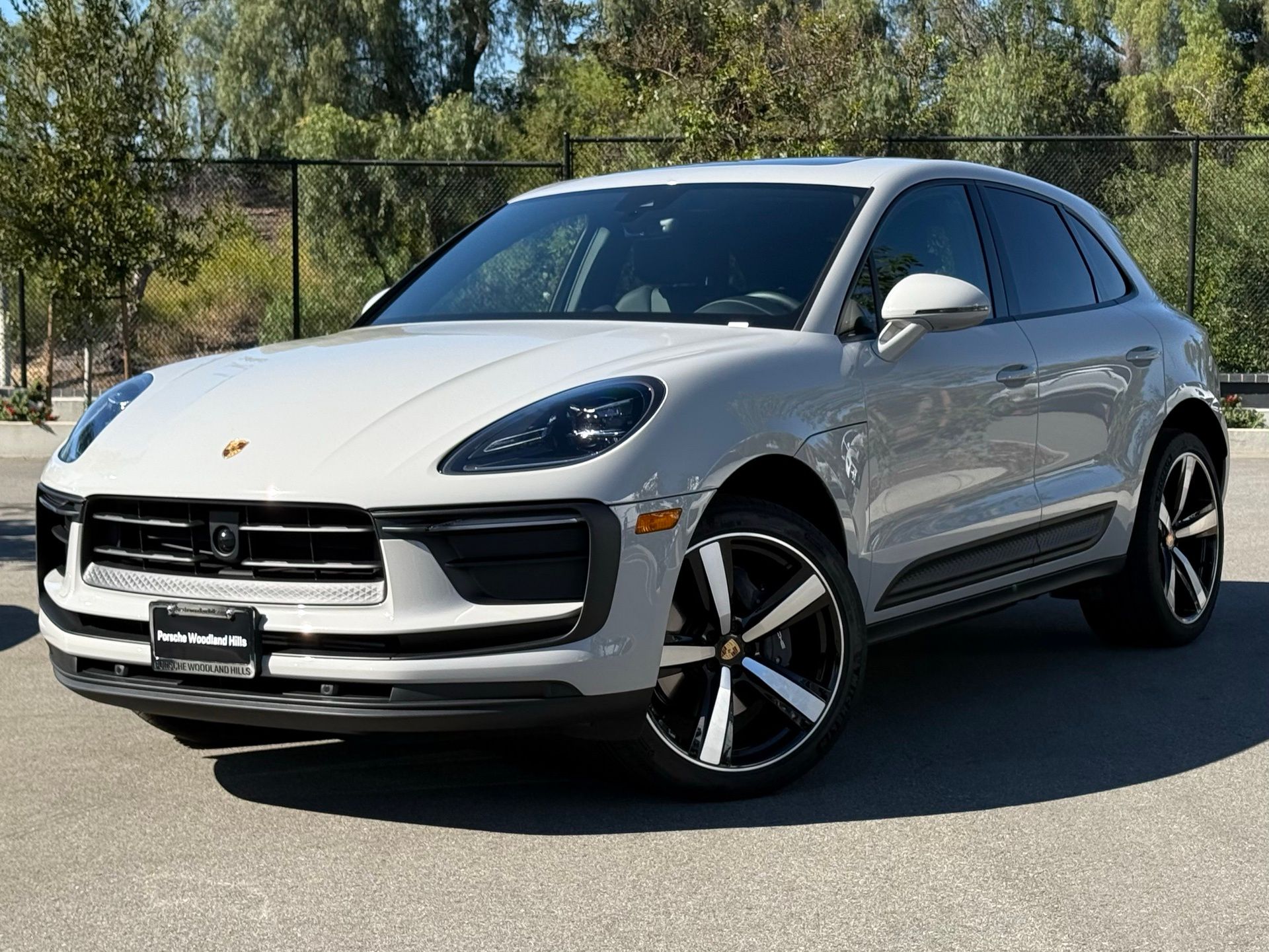 2026 Porsche Macan AWD