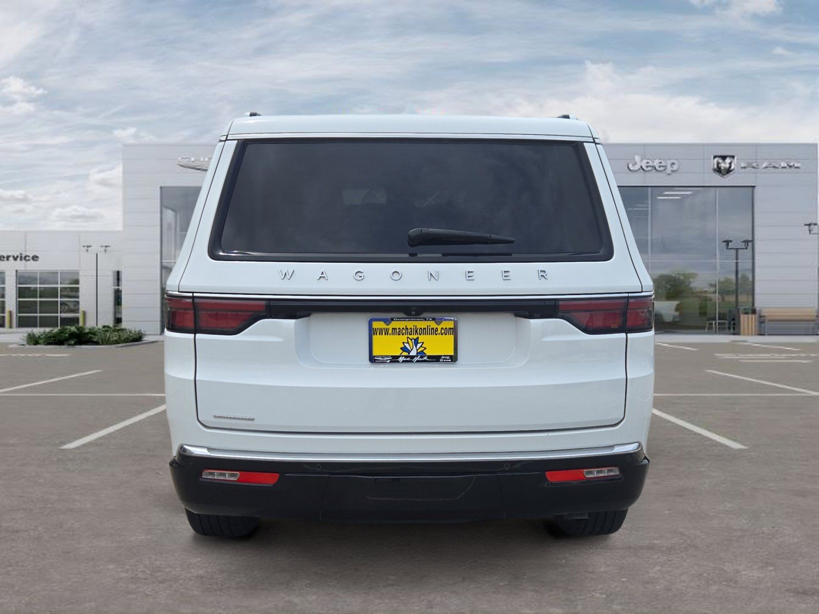 View vehicle photo 4