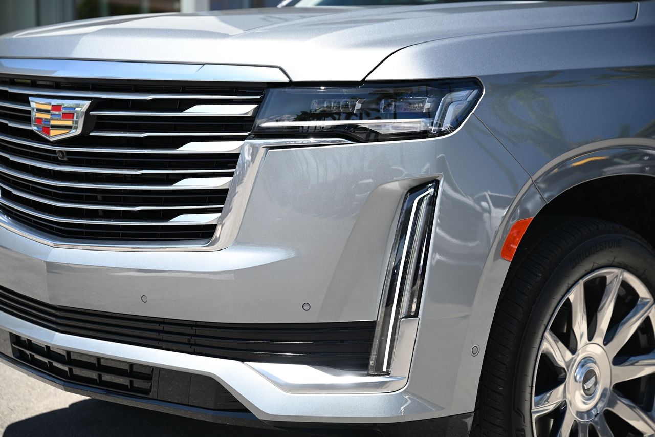 2024 Cadillac Escalade Premium Luxury Platinum 10