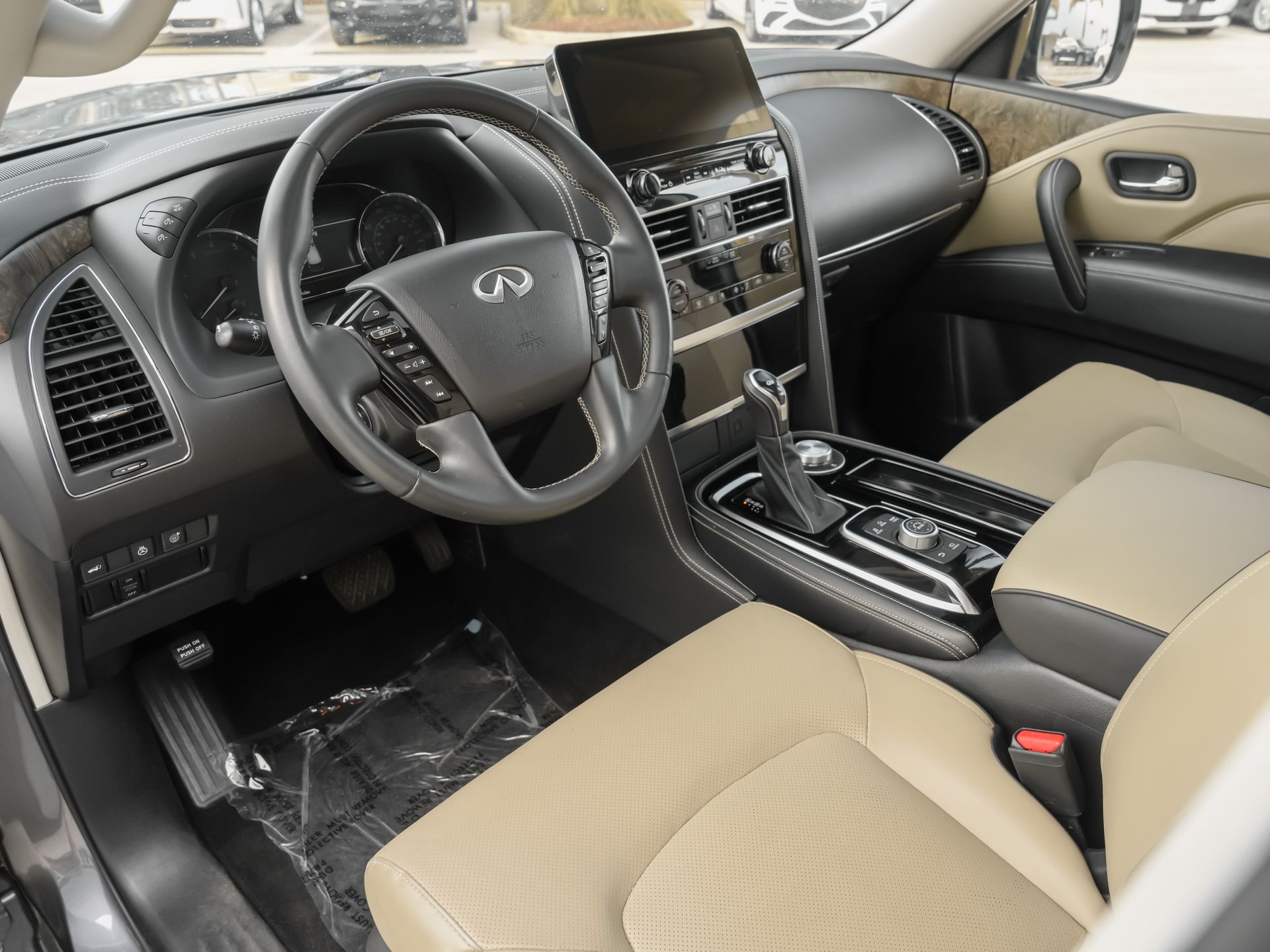 used 2024 INFINITI QX80 car, priced at $48,900