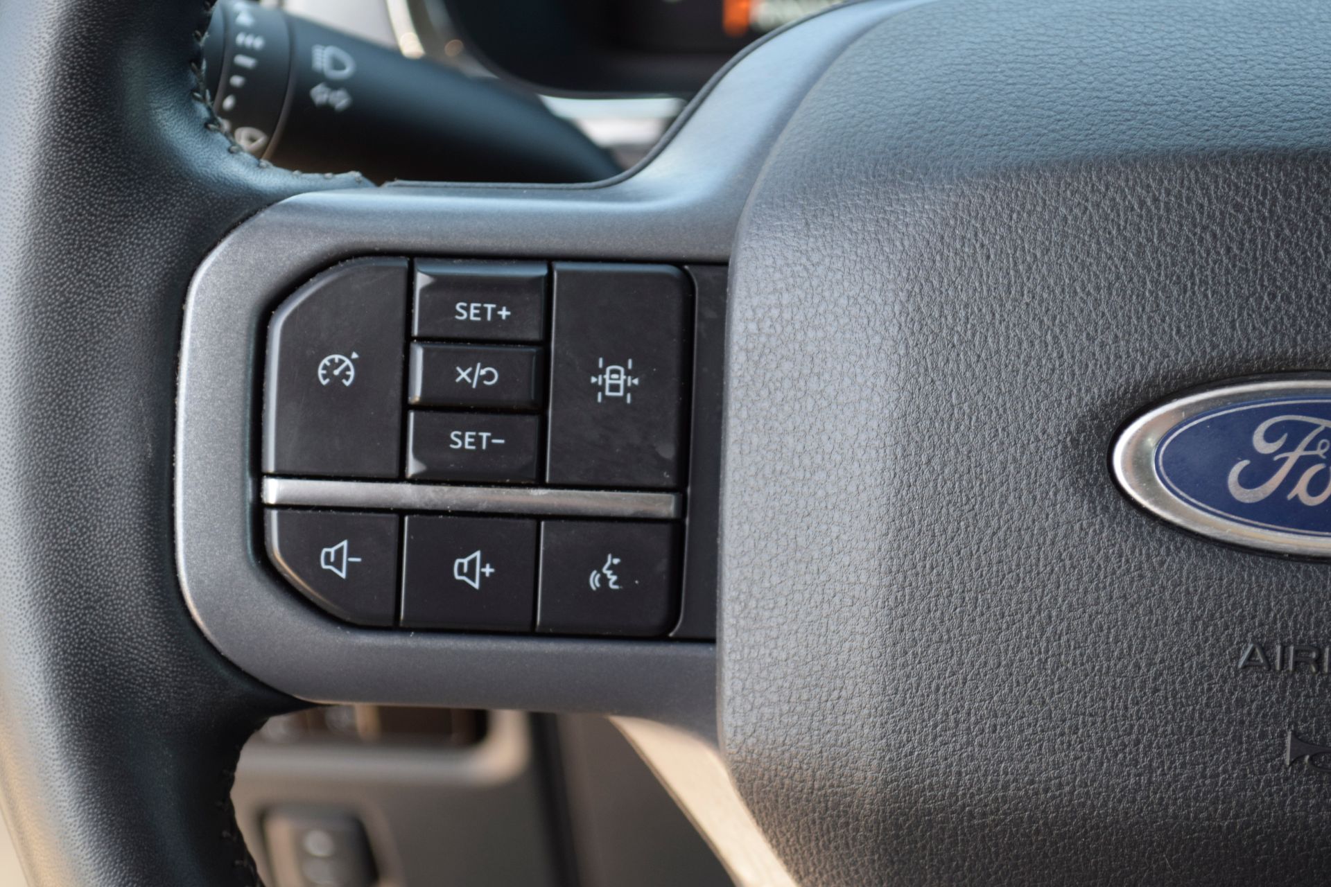 2023 Ford F-150 Lariat Black at EAG Ford Navasota
