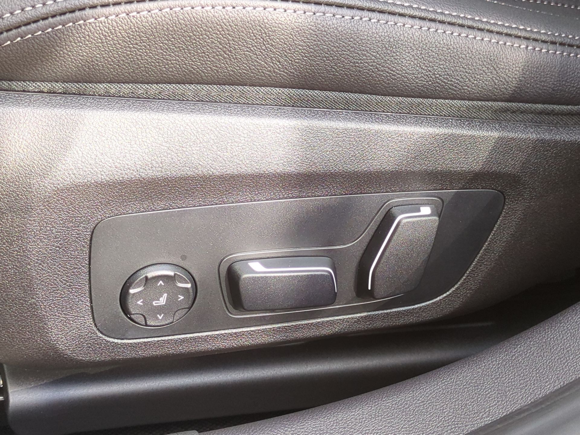 new 2025 BMW 3-Series car, priced at $57,395