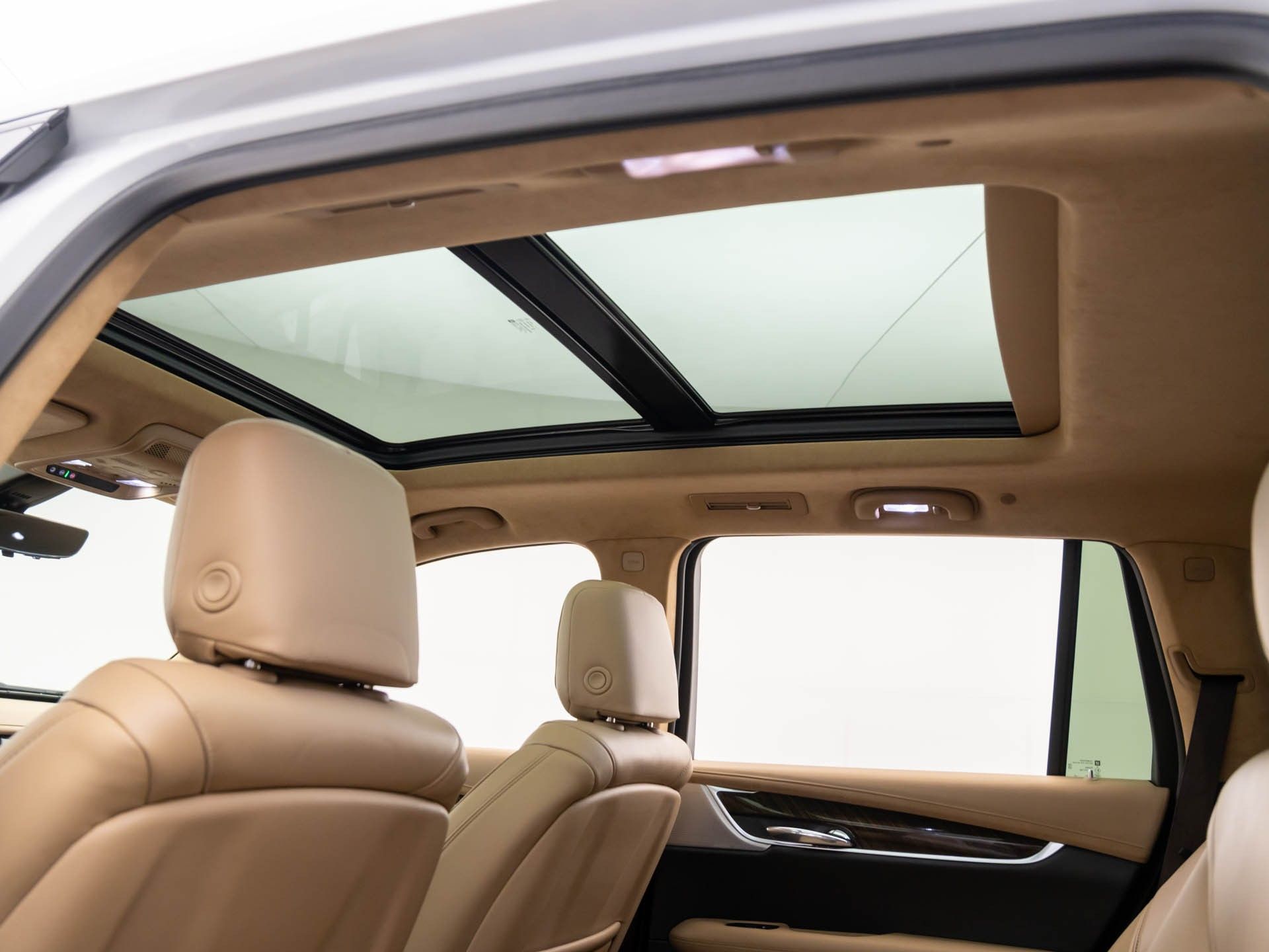 2023 Cadillac XT6 Sport photo
