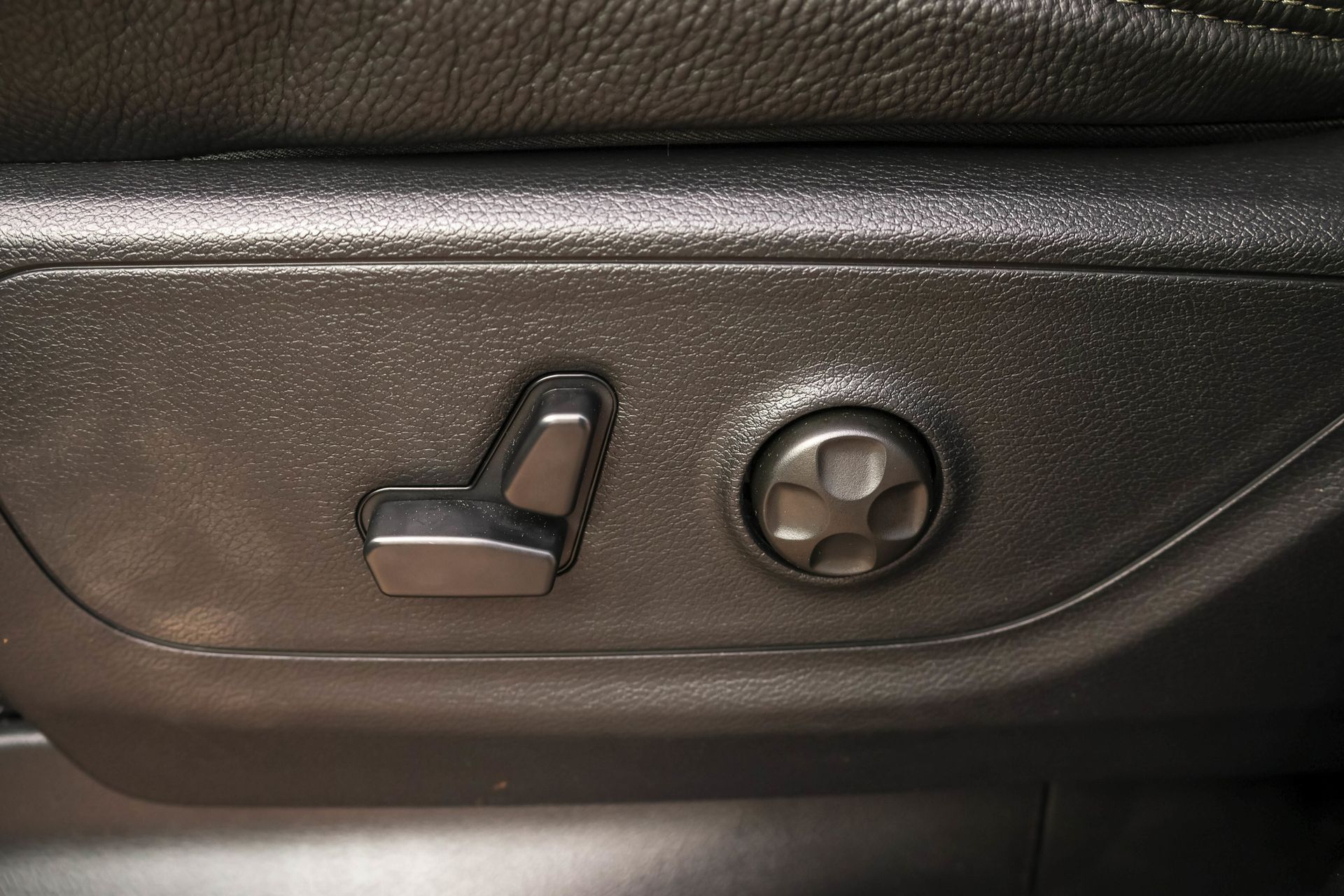 2026 RAM 1500 - Image 5