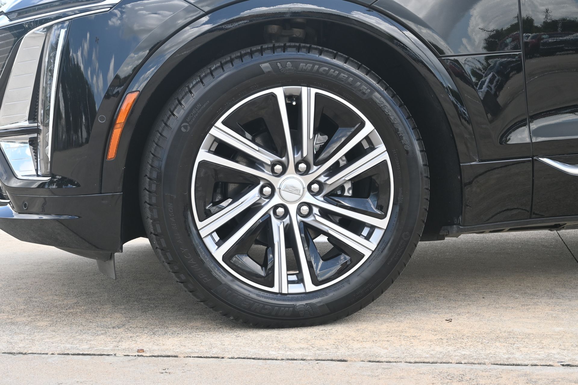 2025 Cadillac LYRIQ Luxury Black at Ultimate Motorsports