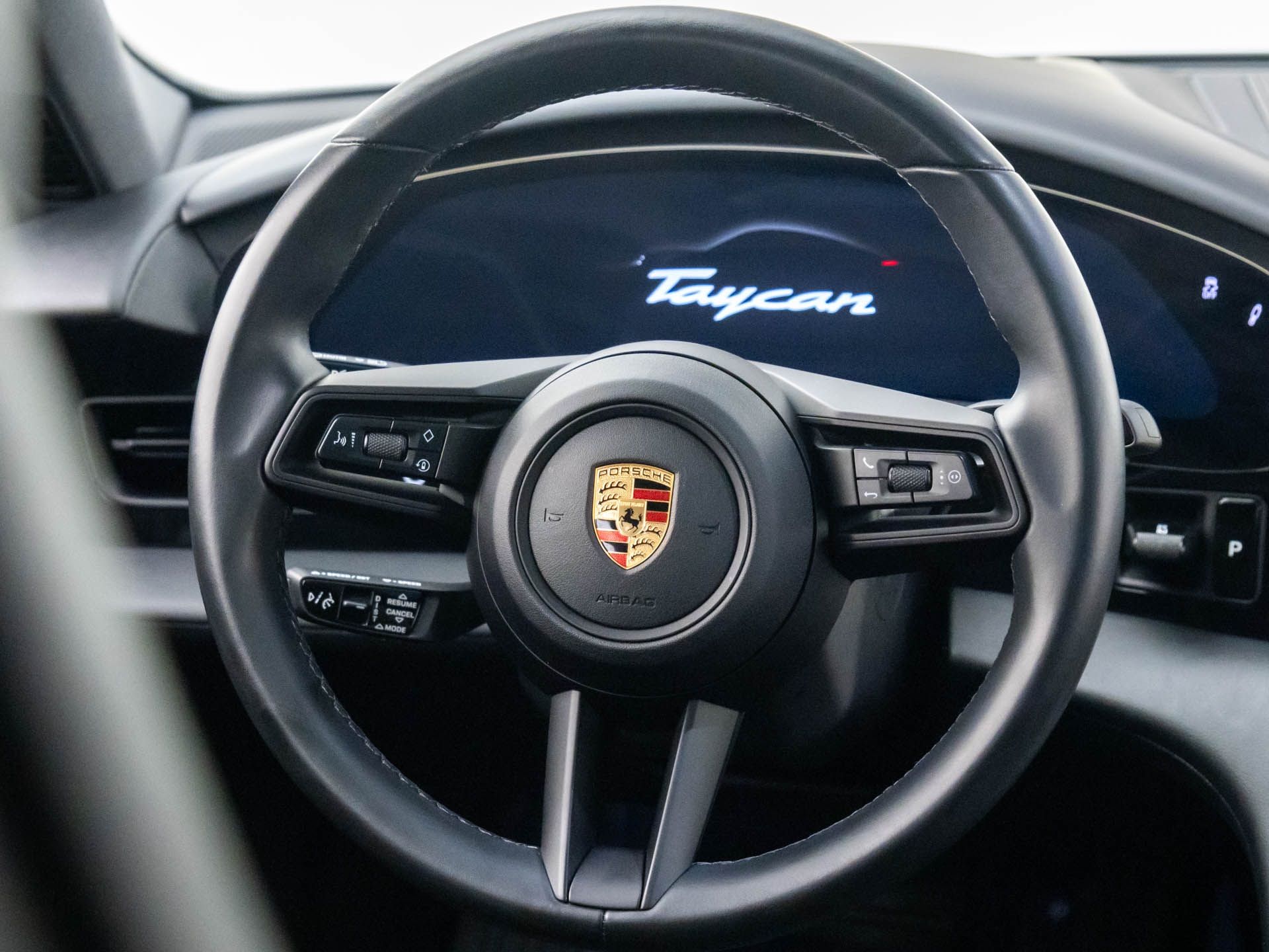 2022 Porsche Taycan  photo