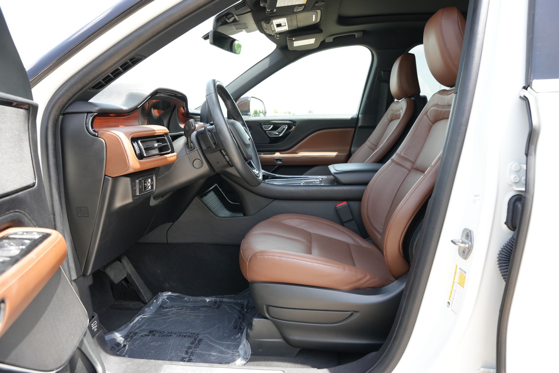 2023 Lincoln Aviator Reserve White at Genesis of Spring