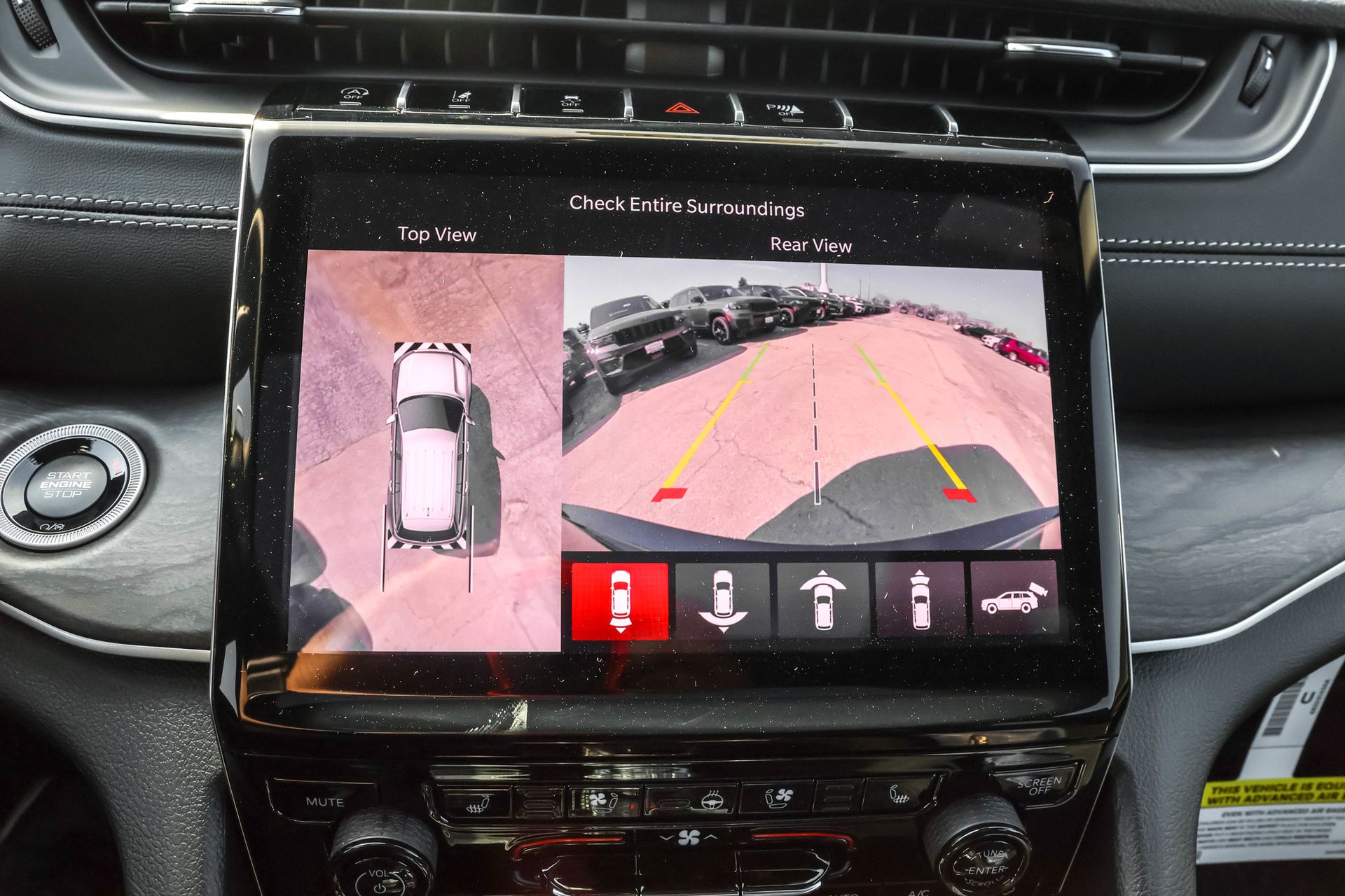 2025 JEEP GRAND CHEROKEE - Image 19