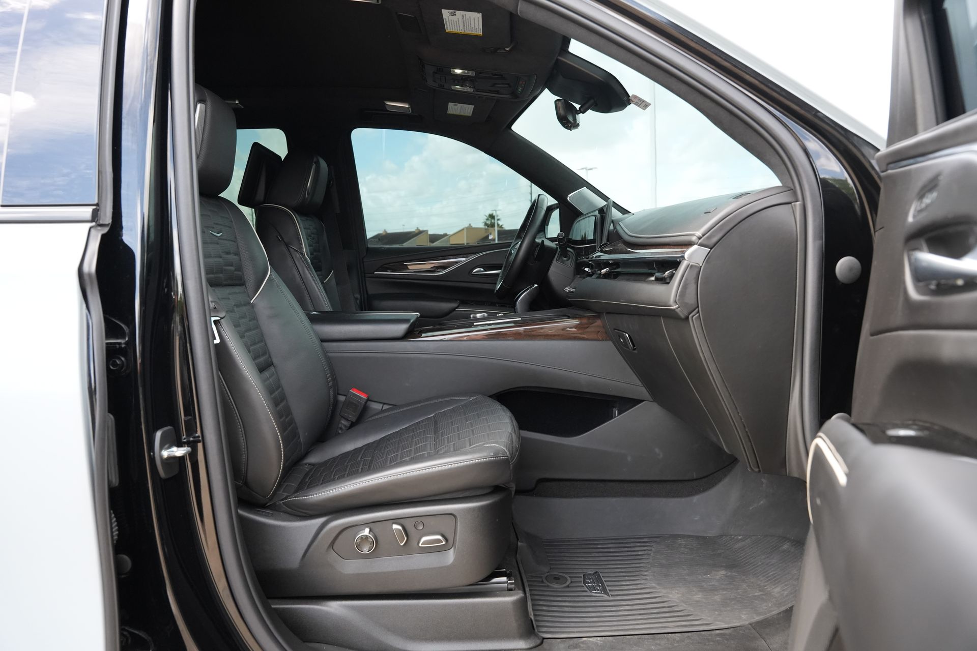 2022 Cadillac Escalade Sport Platinum Black at Bayway Cadillac of The Woodlands