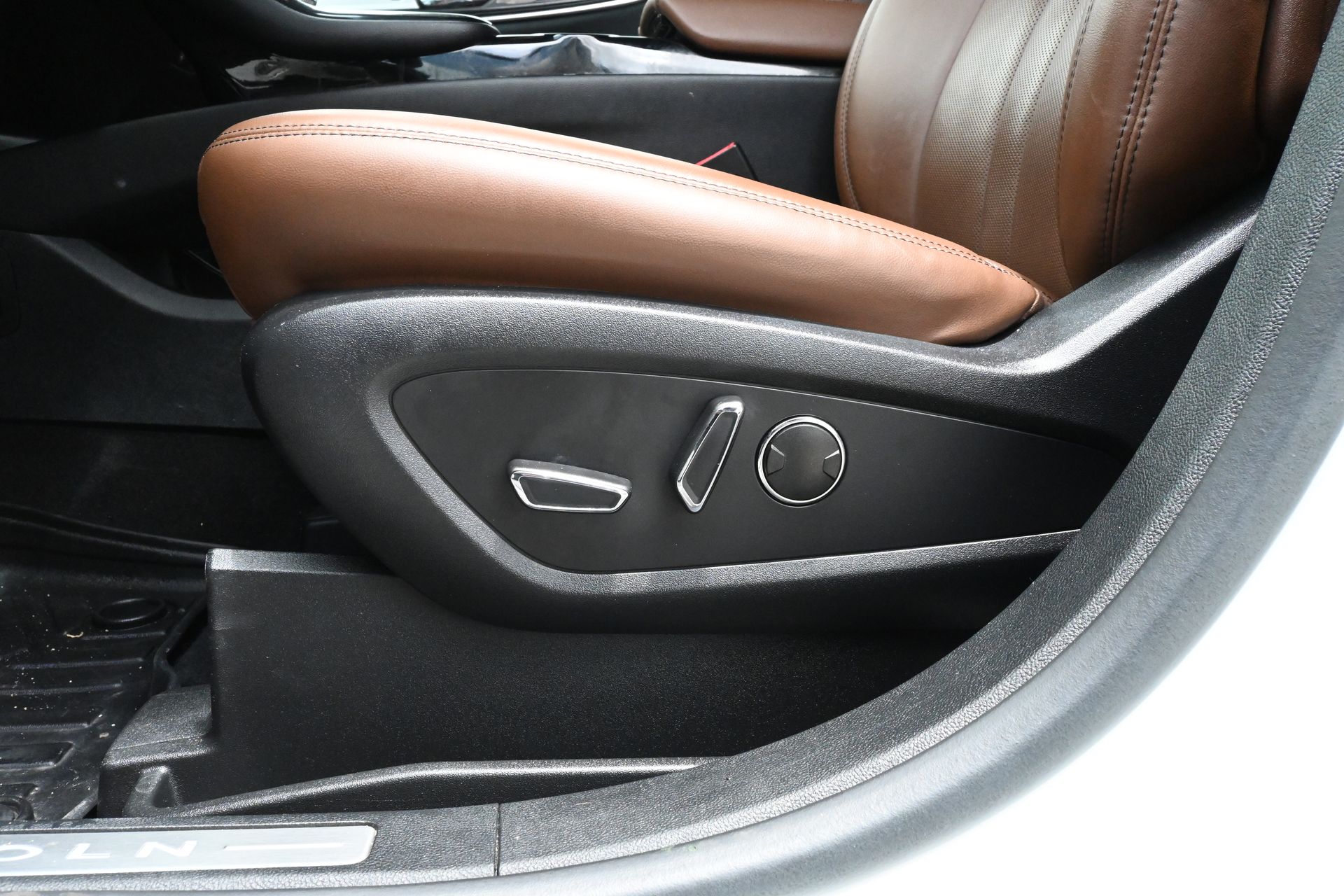 2022 Lincoln Nautilus Reserve White at Bayway Cadillac Southwest